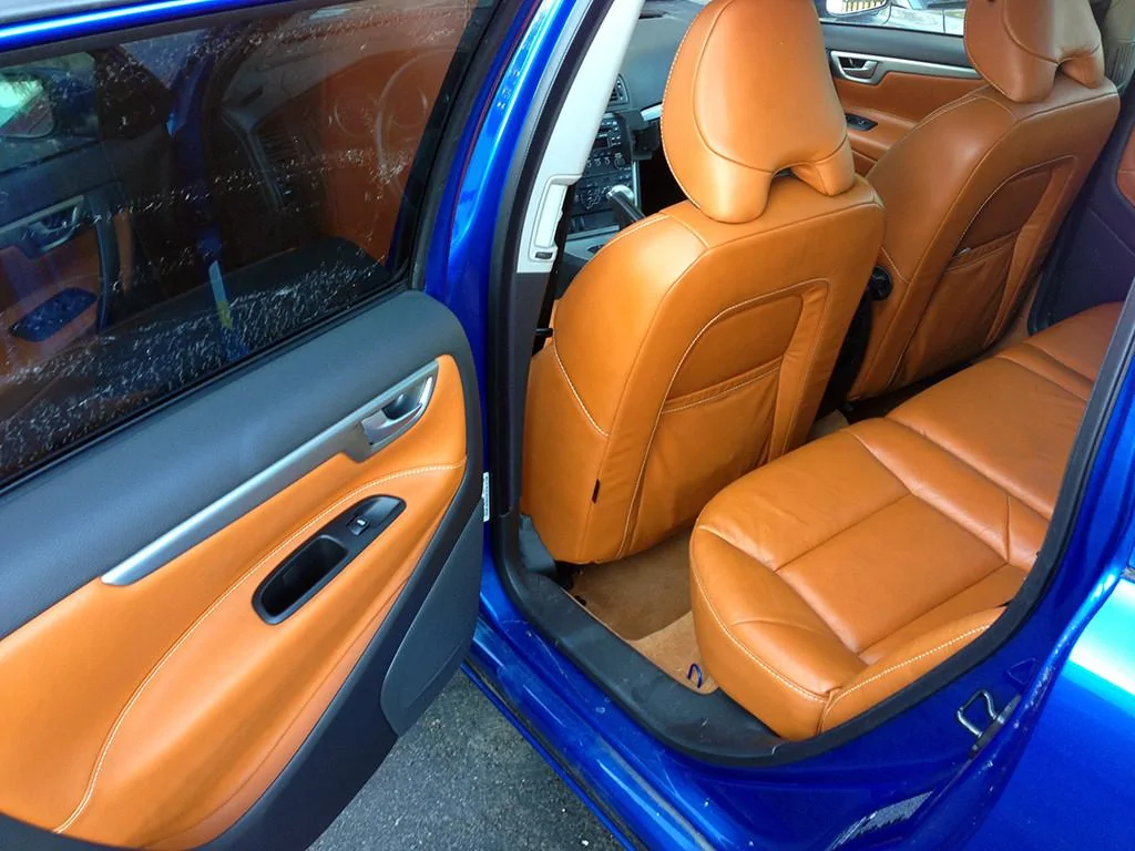 Ford Maverick Disappointed that Desert Brown is only leather interior option sUo5zUW