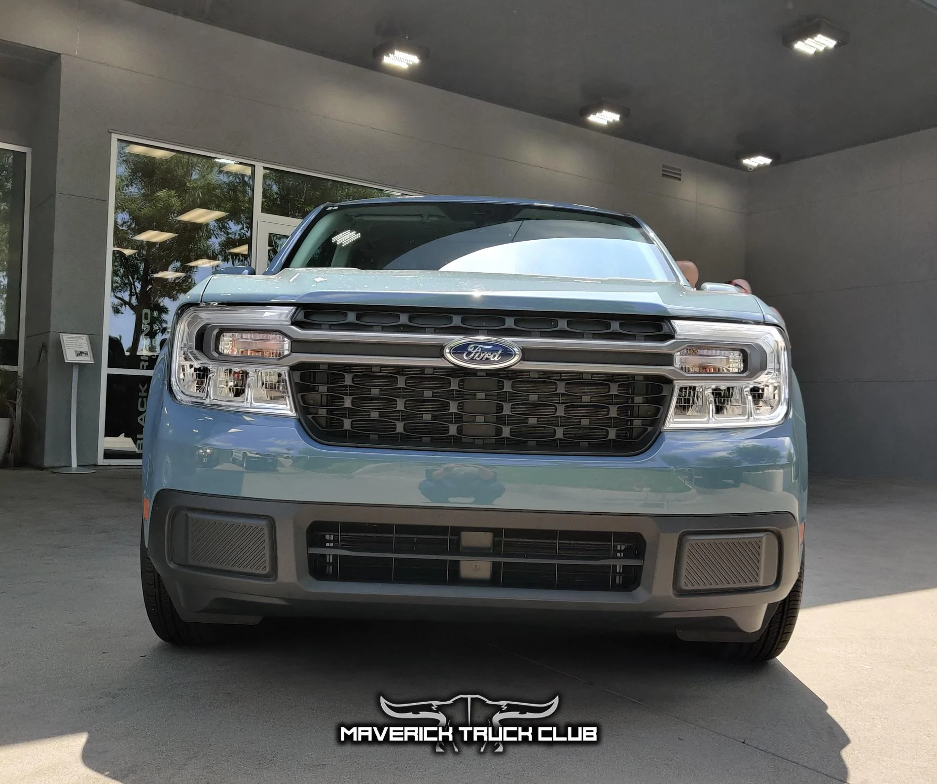 Ford Maverick 🔋 Hybrid Maverick Lux Showing 34.5 MPG and 1,478 Lbs Payload Sticker Area 51 2023 Maverick Hybrid XLT Lux Package MPG 10