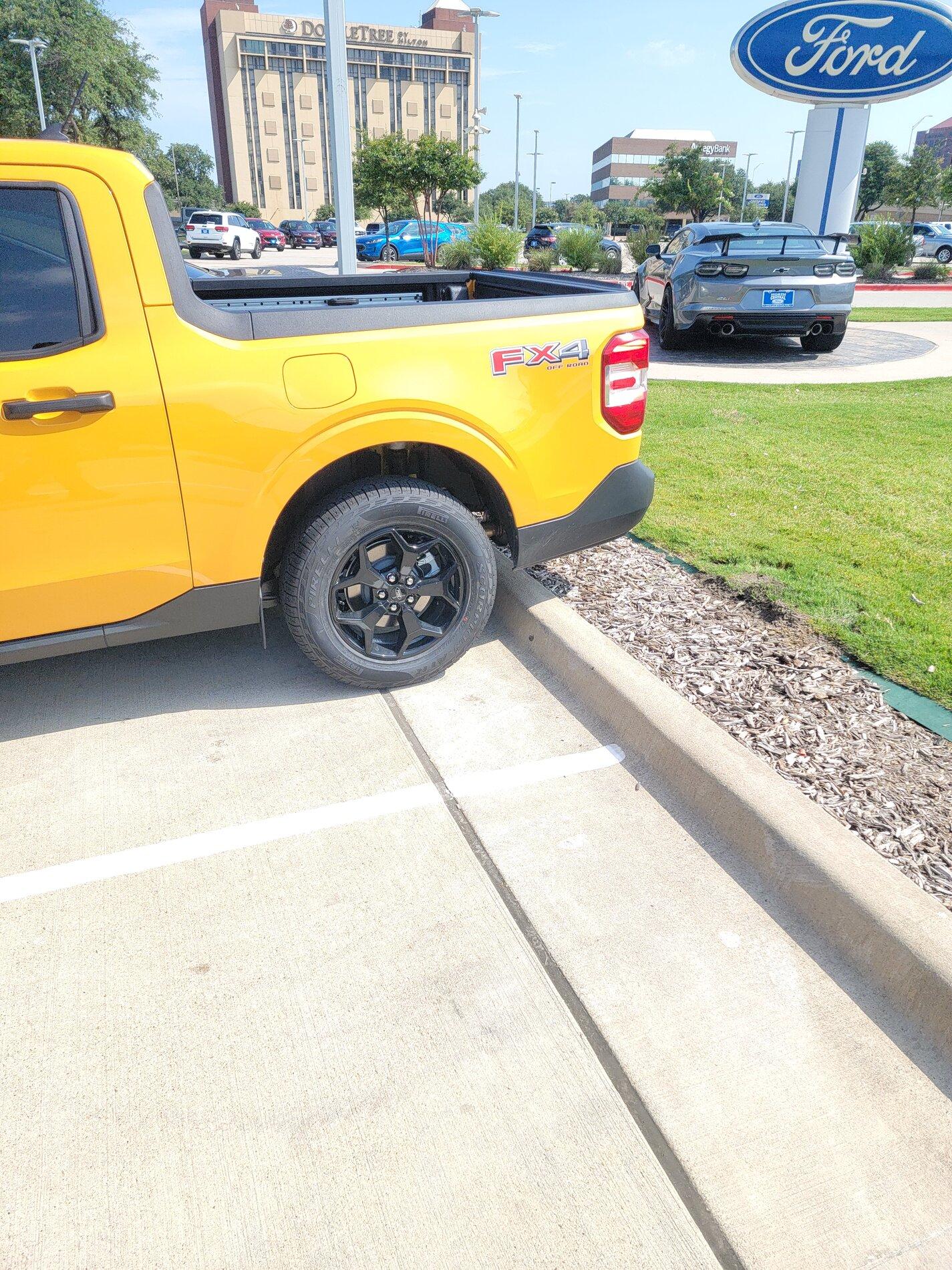 Ford Maverick Cyber Orange Maverick I saw today 20210820_105430