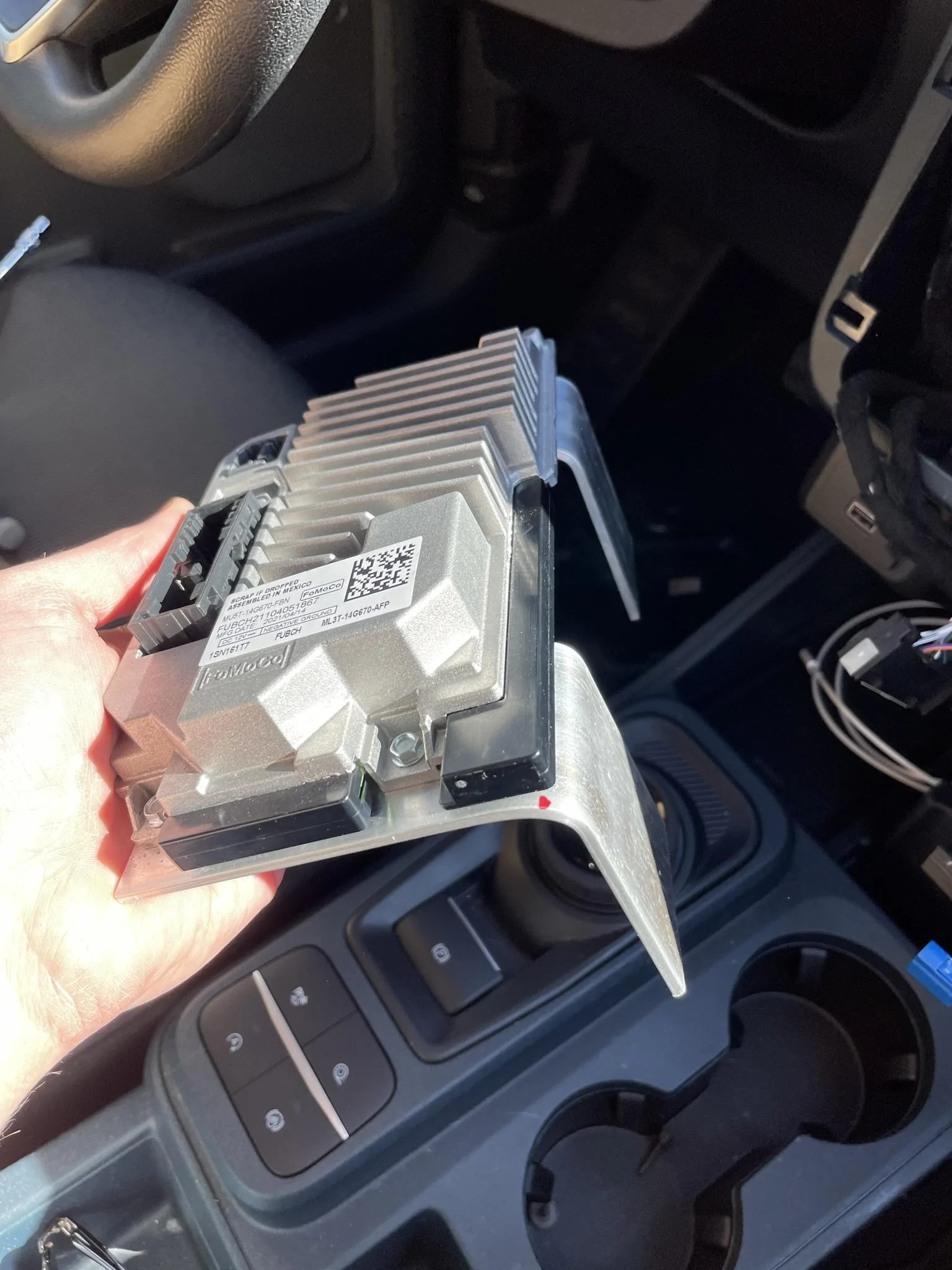 Ford Maverick How To: Sync 3/4 swap for non Sync 3 XL/XLT IMG_1420