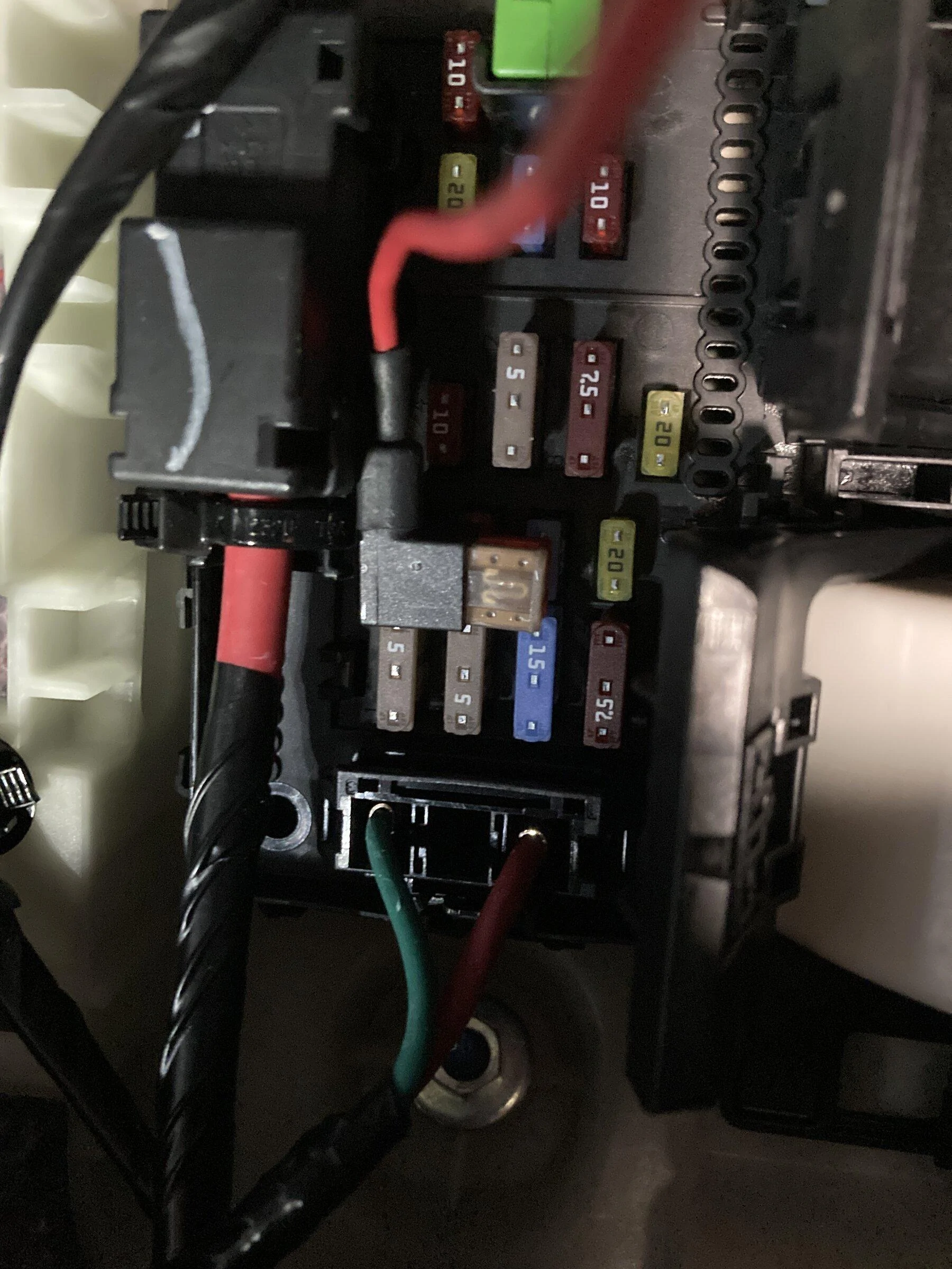 Ford Maverick Installing Sirius/XM Onyx EZR Radio in Lariat Hybrid 1647213439324