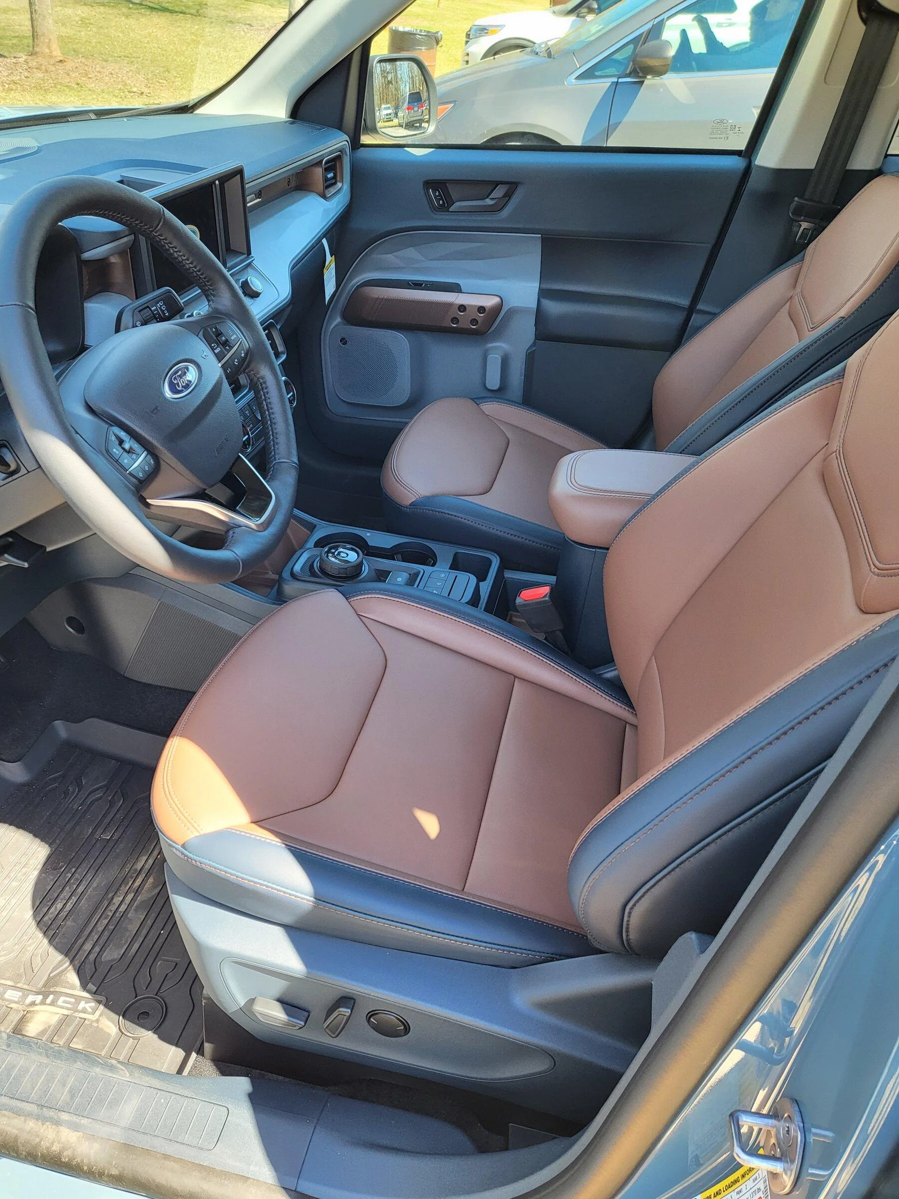 Ford Maverick YES! Took delivery of my First Edition Lariat Hybrid today... Maverick Insid