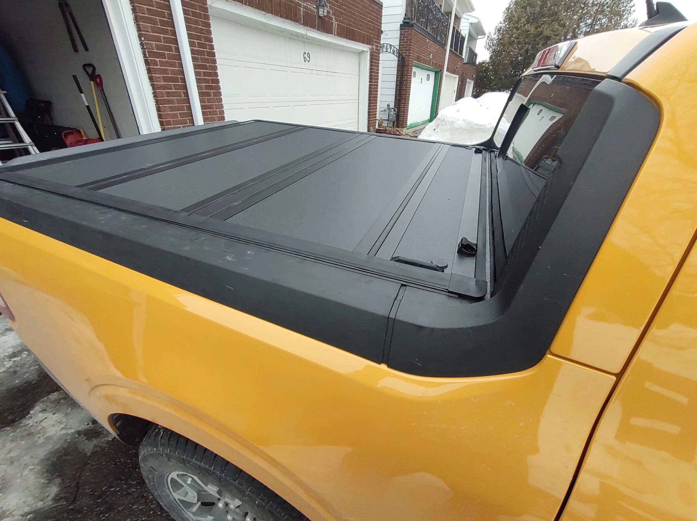Ford Maverick Bakflp mx4 toneau cover installed. IMG_20220314_173517317