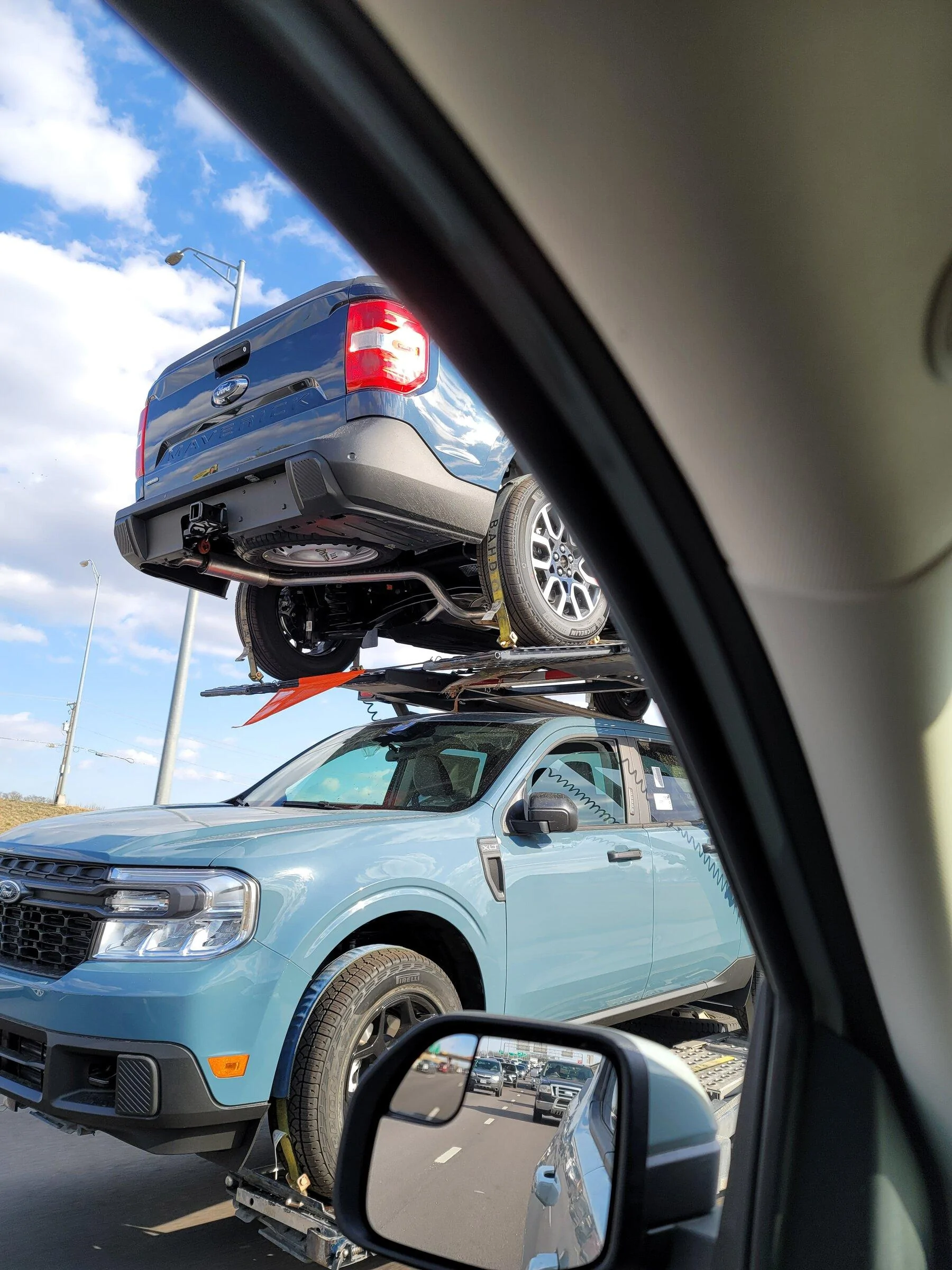 Ford Maverick Spotted: TRUCK LOAD FULL OF MAVERICKS 20220315_171017