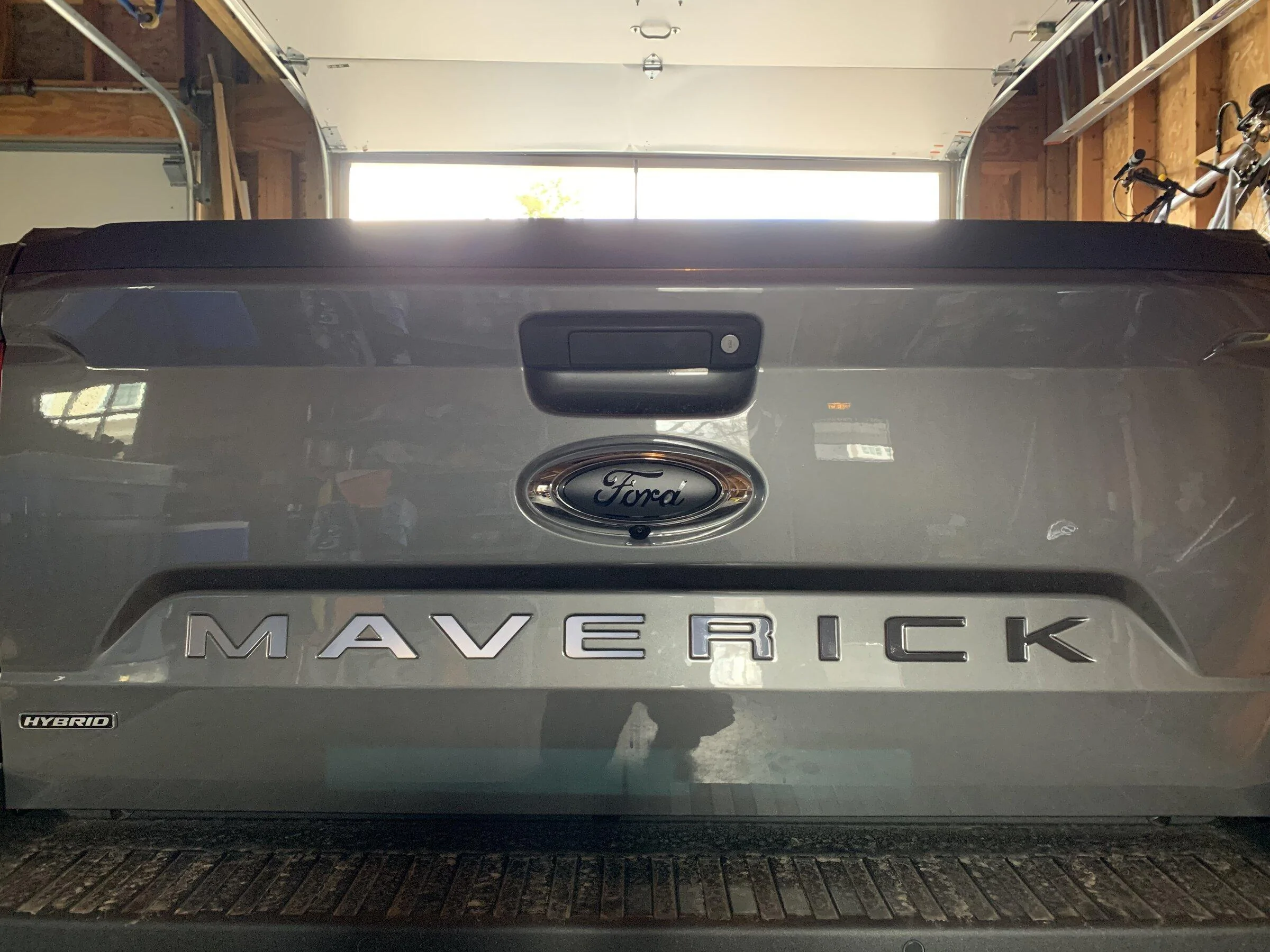 Ford Maverick Lettering on the Maverick stamp on the tailgate 5485D069-DBD2-447B-89AA-2BA807123A1C