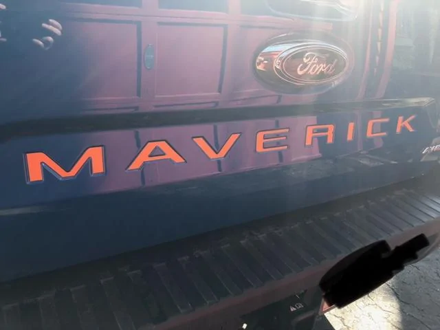 Ford Maverick Lettering on the Maverick stamp on the tailgate 0FD6A401-F471-45F2-8615-9918926110CF