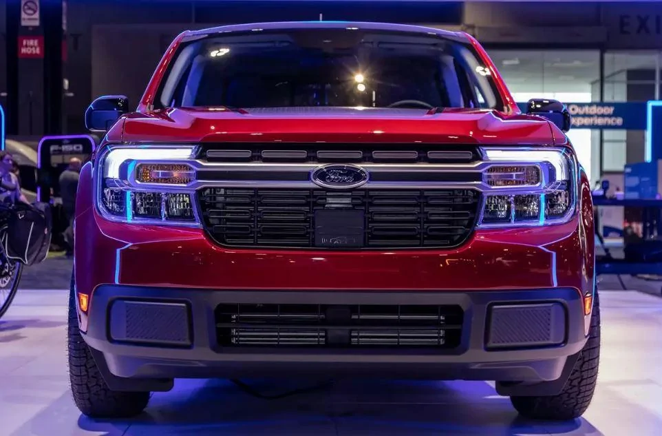 Ford Maverick Adding switchbacks to top of non-Lariat Headlights Captur