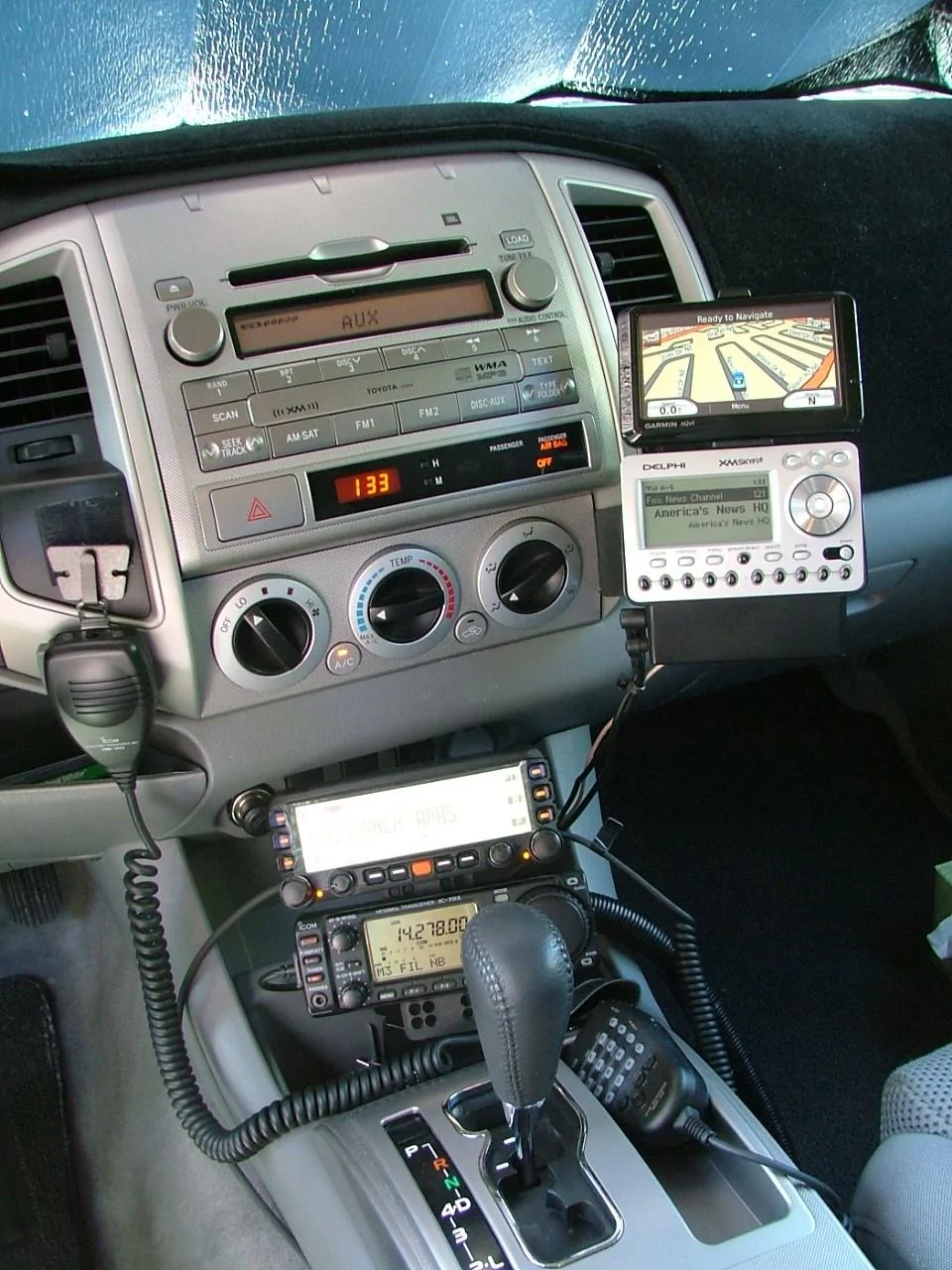 Ford Maverick Roll Call: Amateur Radio Operators DSCF4272