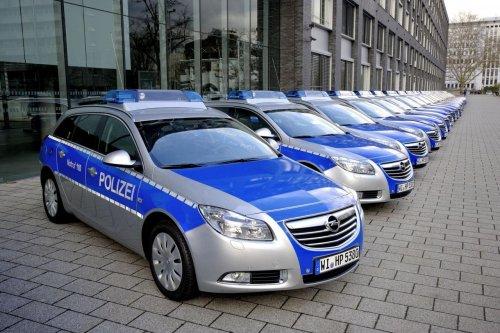 german-police-opel-insignia-sports-tourer.jpg