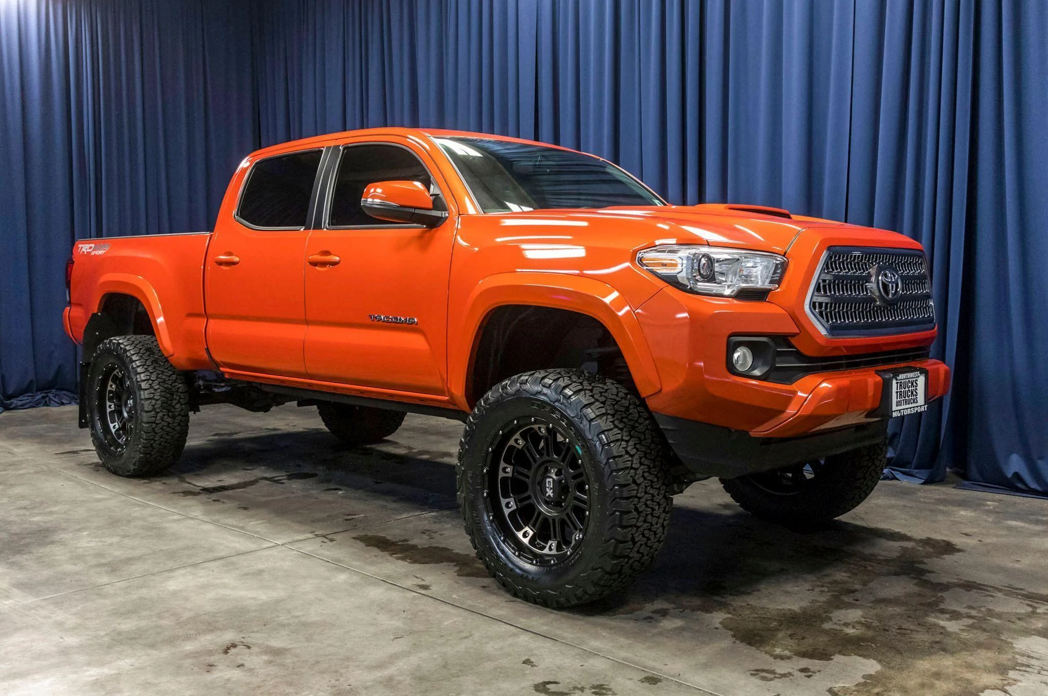 Ford Maverick CYBER ORANGE?? LOVE IT OR HATE IT? 82108BEF-19DD-4576-89F2-1659261F37CF