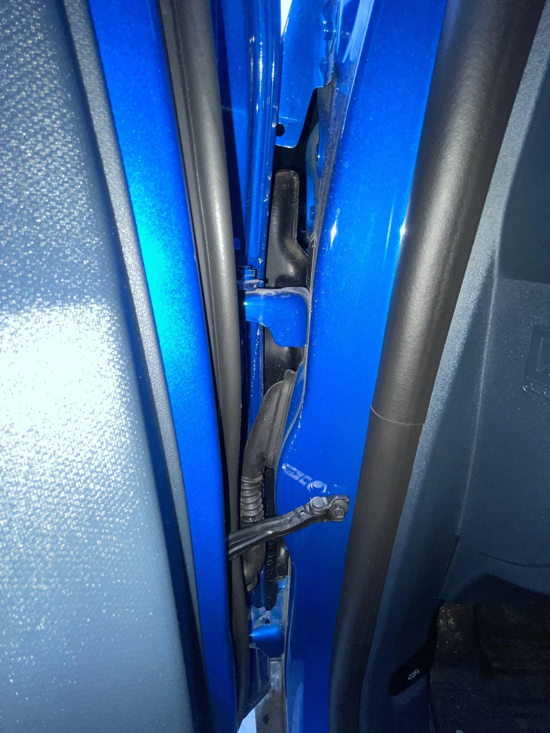 Ford Maverick No Insulation at Fender to engine!? 809254EF-A3B0-47E4-8EA1-28AA893A2A21