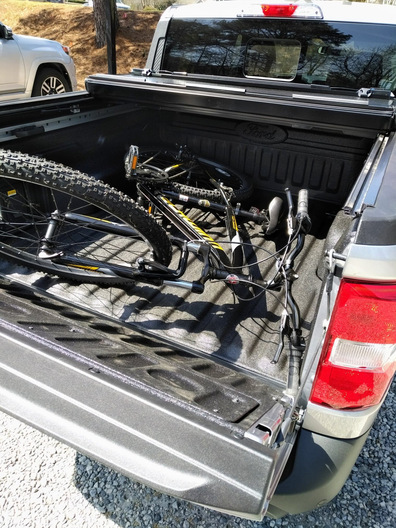 Ford Maverick Custom Bike Carrier 277309917_1015712246017704_6993018122543750518_n