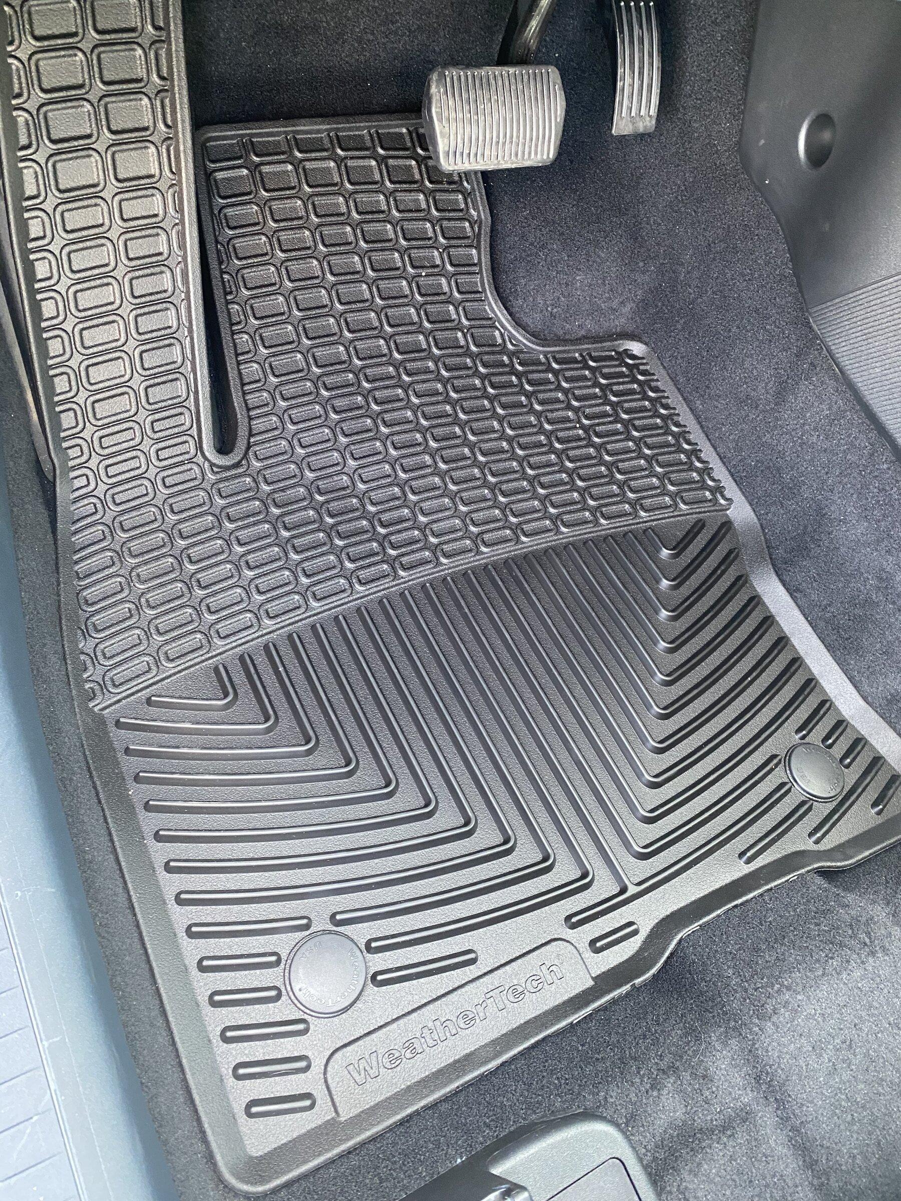 Ford Maverick Review of a few modifications and discounts on genuine Ford parts: hood graphic, bed cover, weathertech mats BF14138E-C37D-48FC-A5A1-0394C363738C