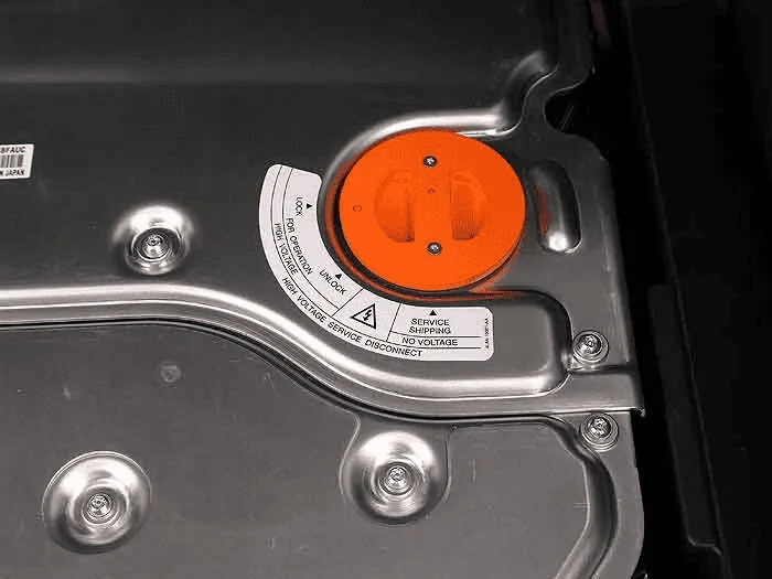 Ford Maverick Hybrid battery safety disconnect - Informational Video 1649200797562