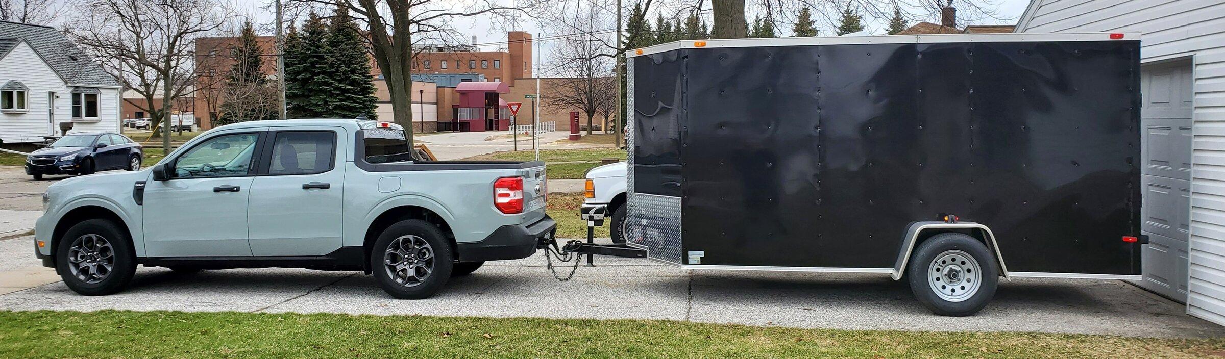 Ford Maverick Hybrid towing enclosed trailer 20220406_123917