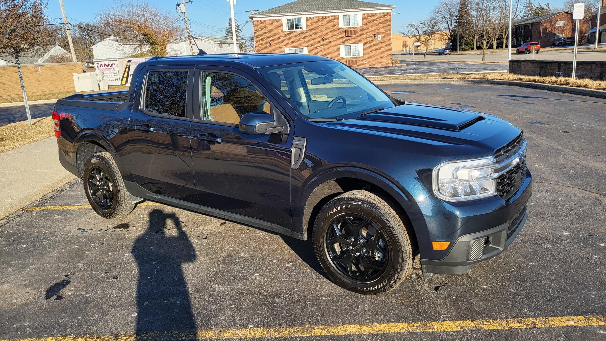 Ford Maverick Passenger door lock missing? 20220313_175532