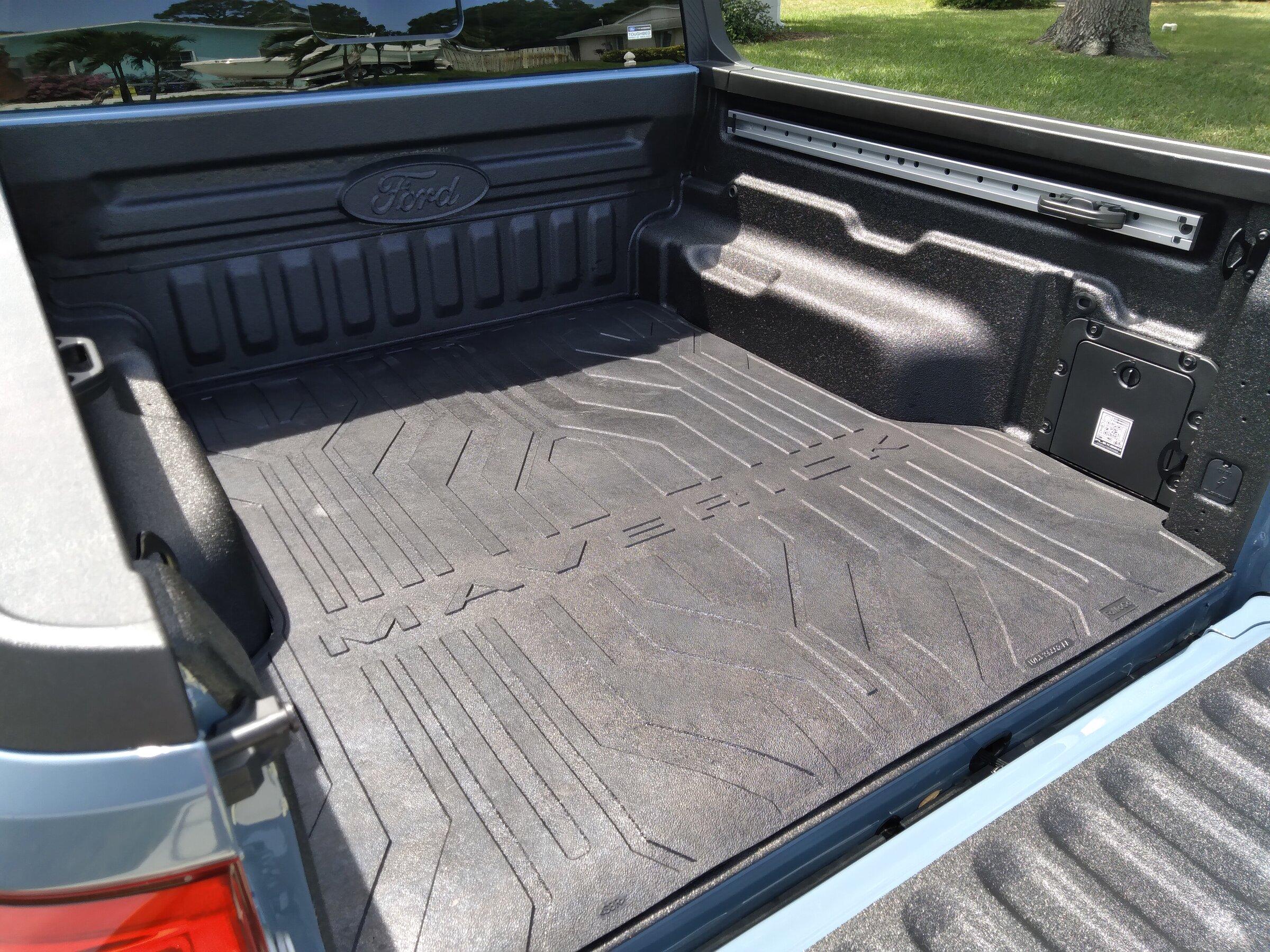 Ford Maverick New Bed Mat Installed 20220408_124024