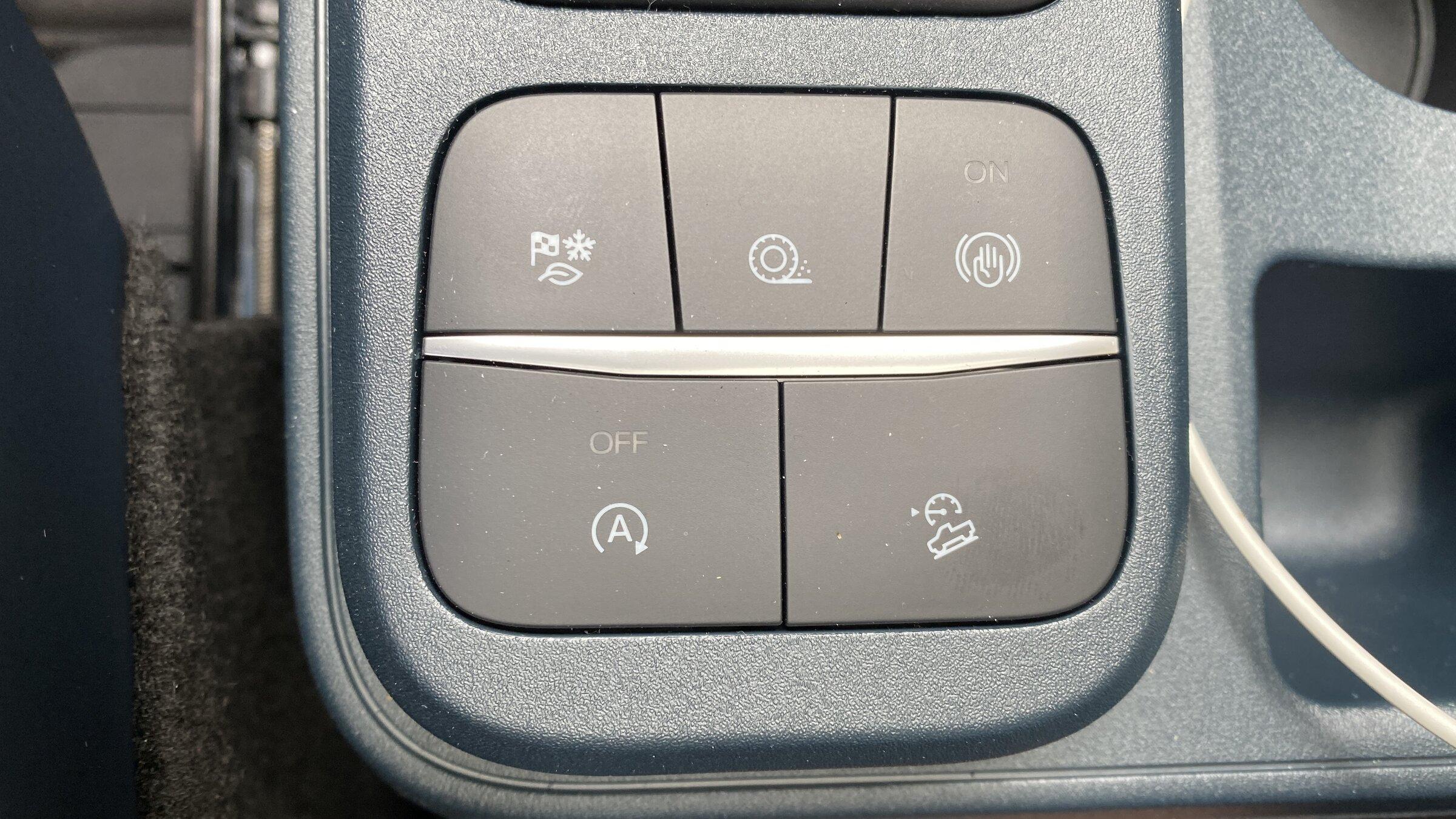 Ford Maverick Anyone know that this button is for? IMG_3819