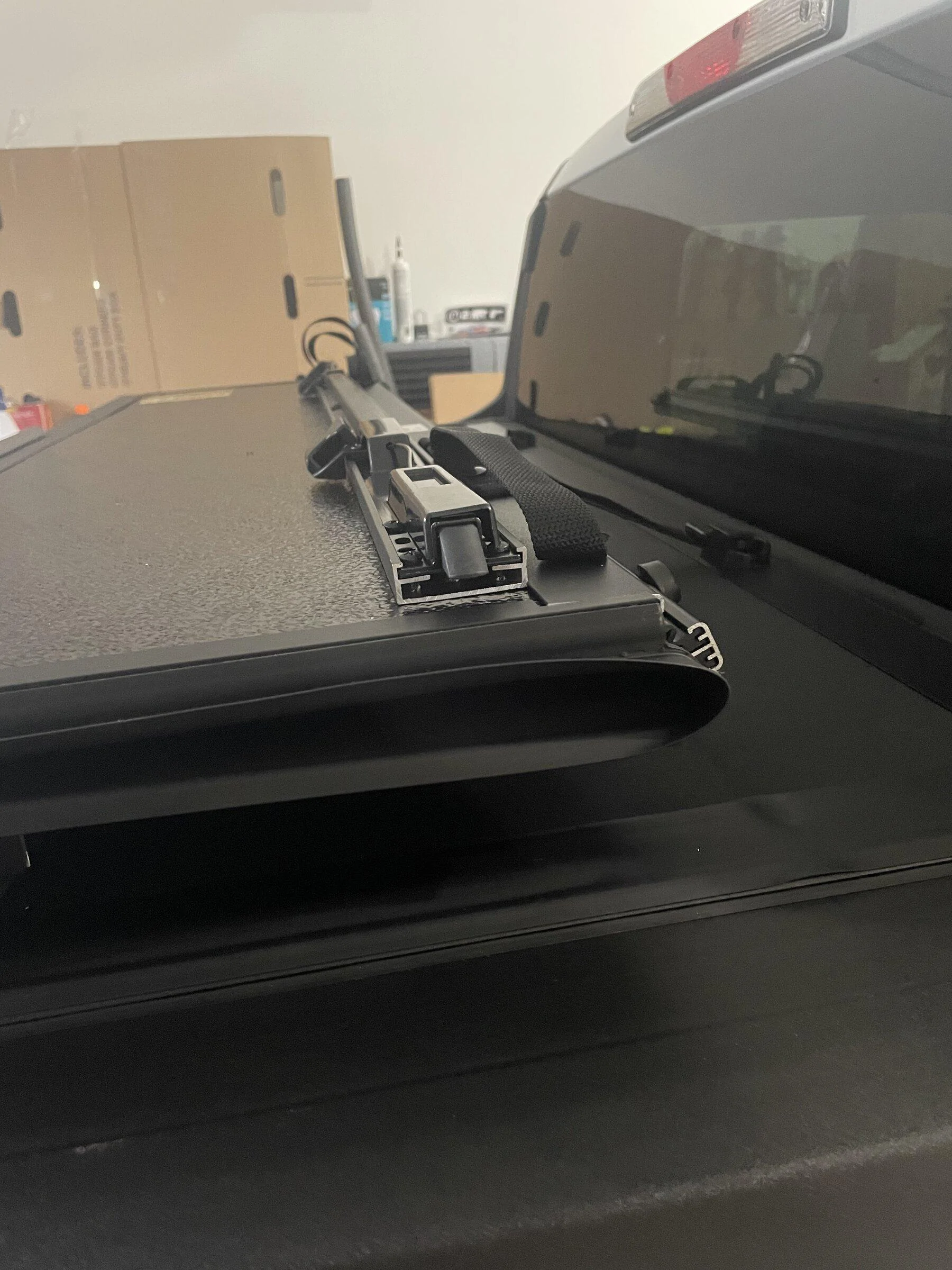 Ford Maverick Extang Xceed hard folding tonneau 94F8242E-05D7-4B98-9666-9B81CE658B91