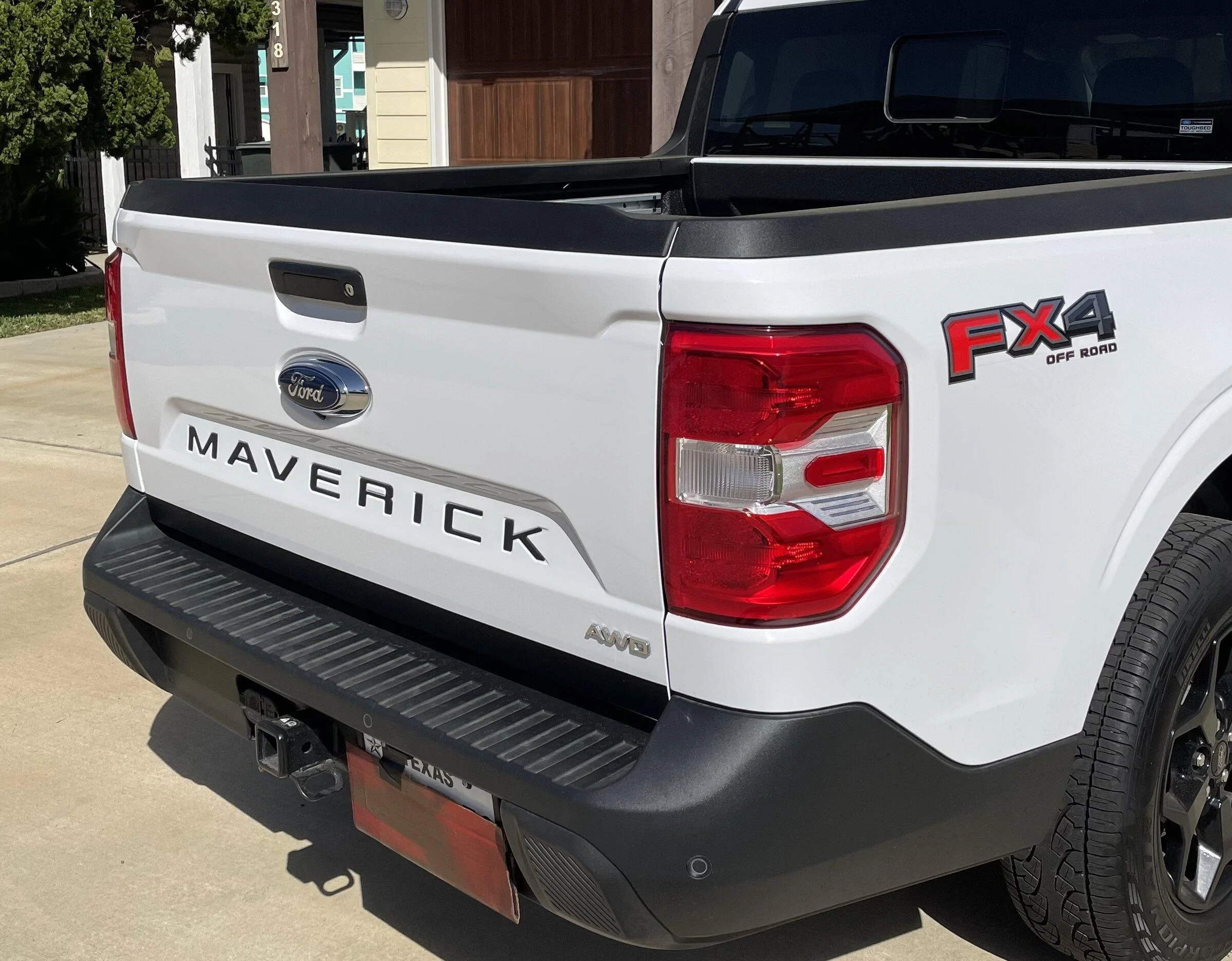 Ford Maverick Should Ford Stripe the Mav Tailgate? IMG_E0580