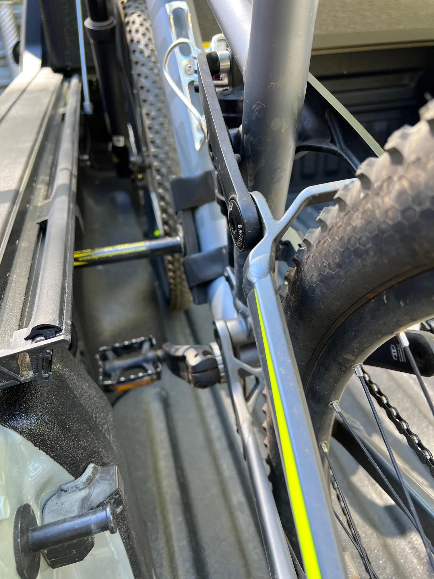 Ford Maverick Simple Bicycle Support bike 3