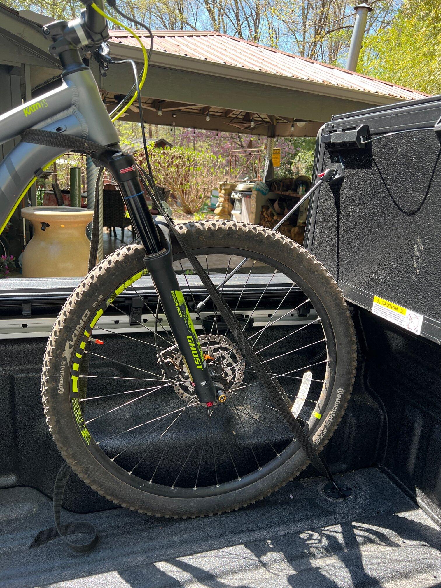 Ford Maverick Simple Bicycle Support bike 7.JPG