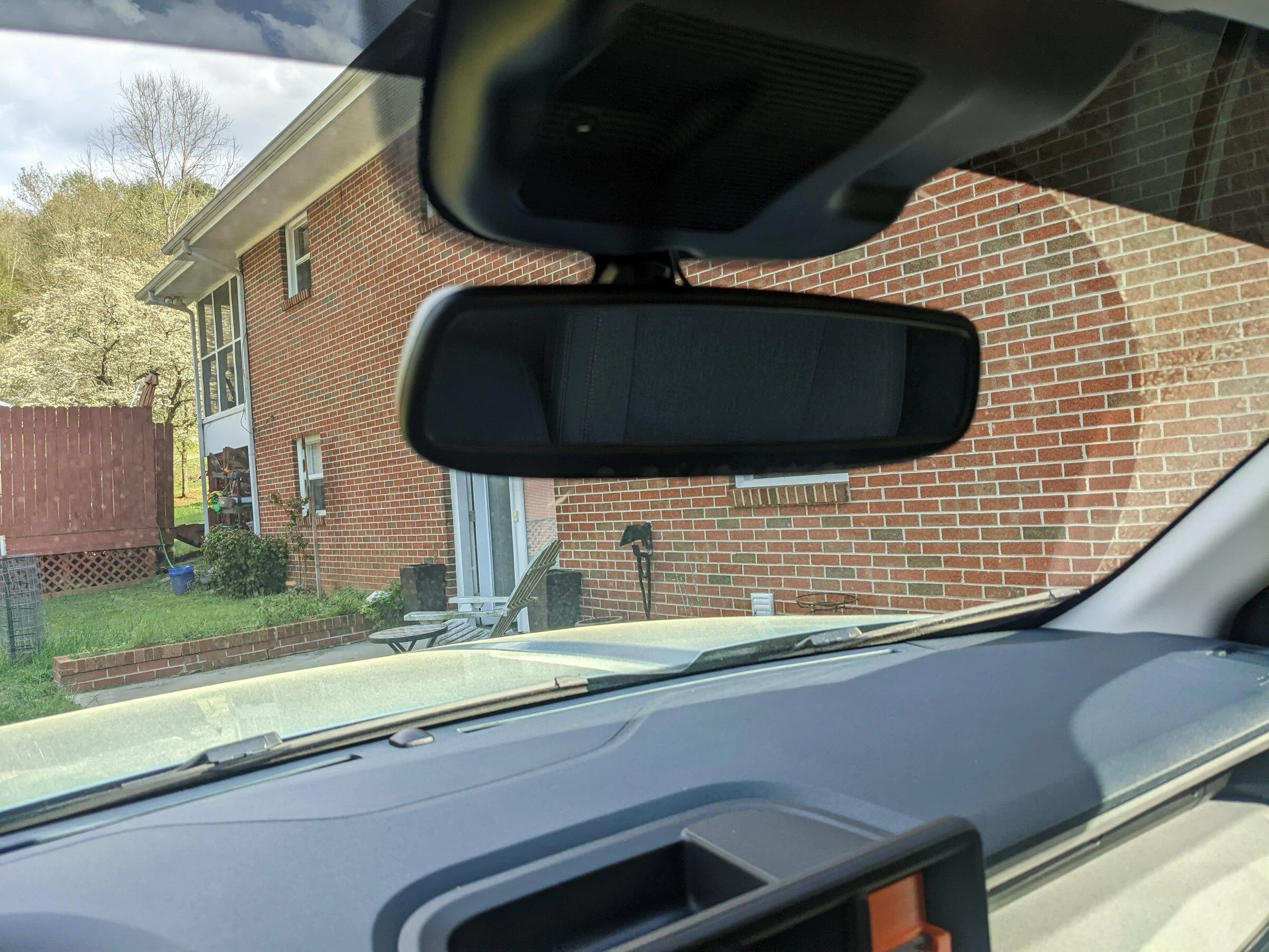 Ford Maverick Cheap auto-dimming, homelink mirror PXL_20220413_213427148.MP
