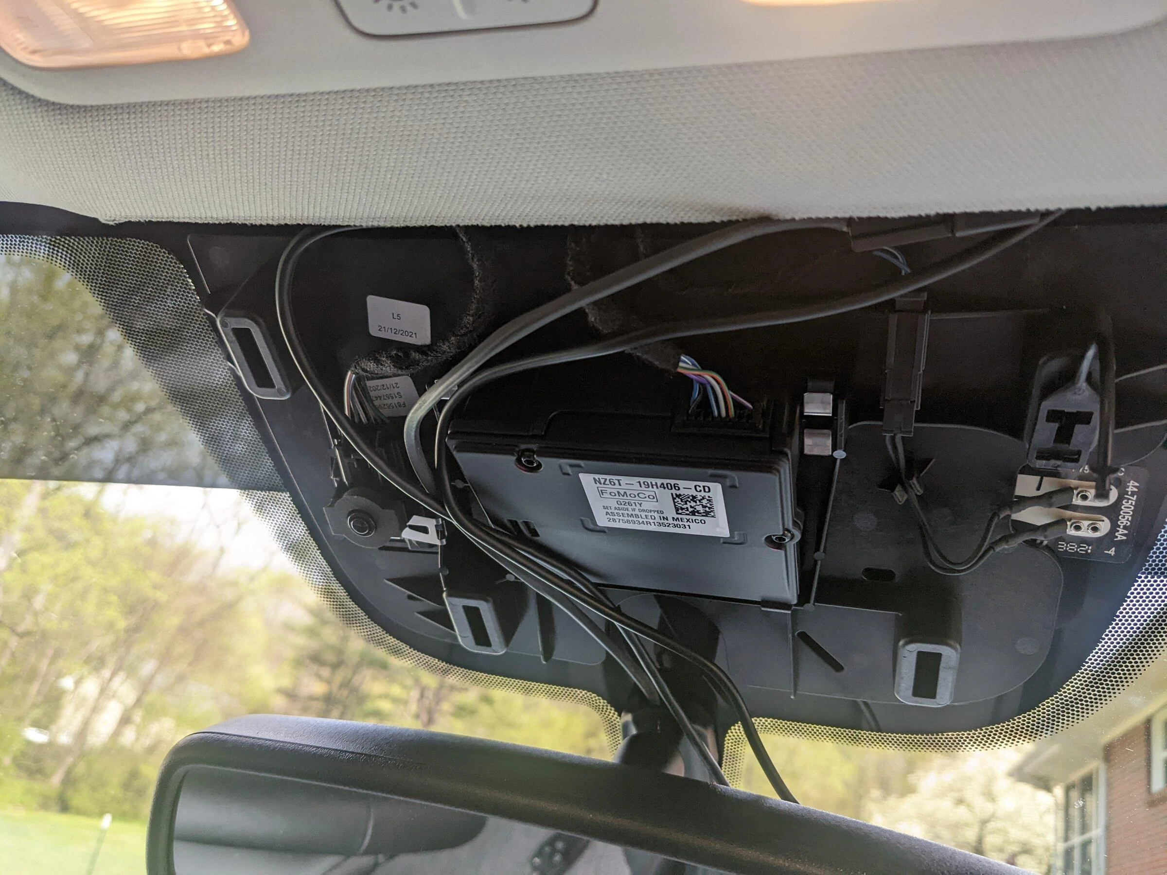 Ford Maverick Cheap auto-dimming, homelink mirror PXL_20220413_195106996