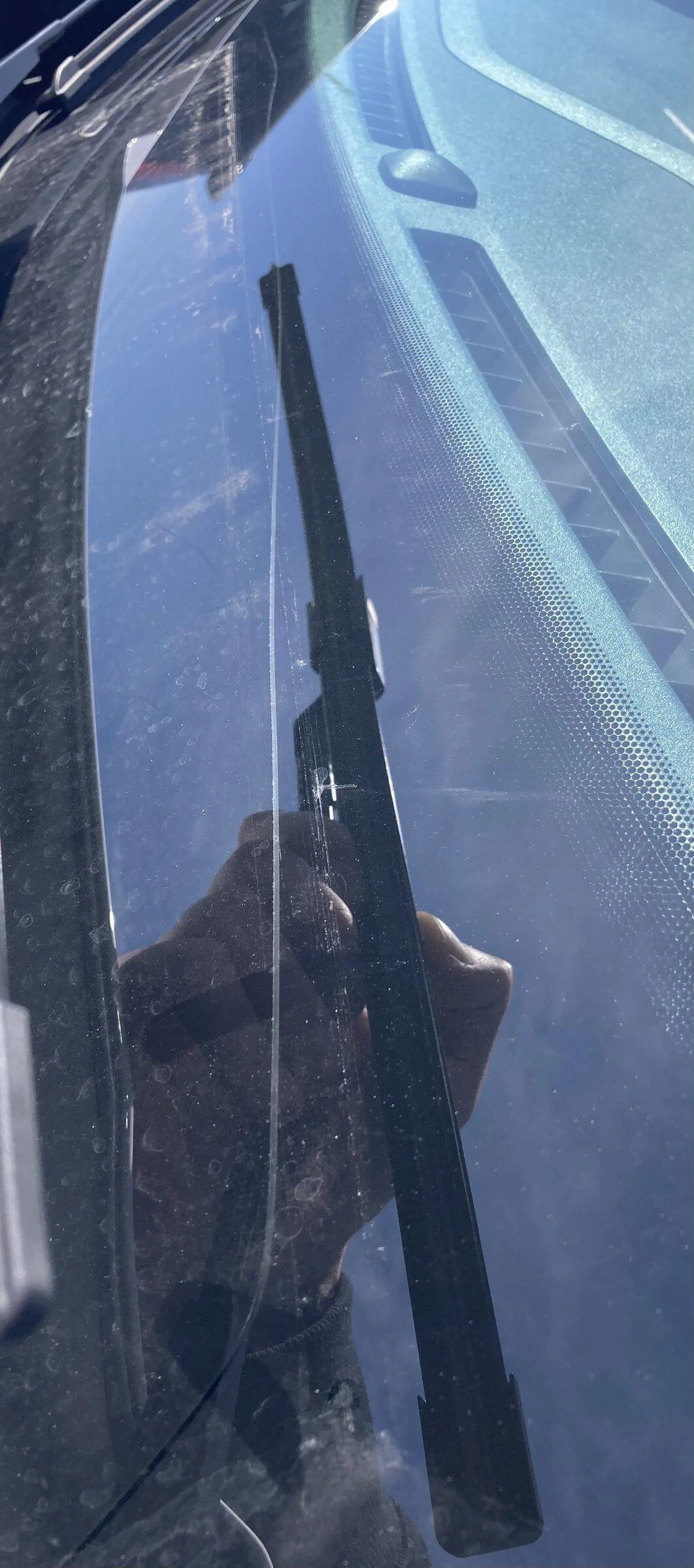 Ford Maverick Rock chip in windshield on the way back from getting PPF EED60777-5F69-431A-9C32-B1929811F0D8