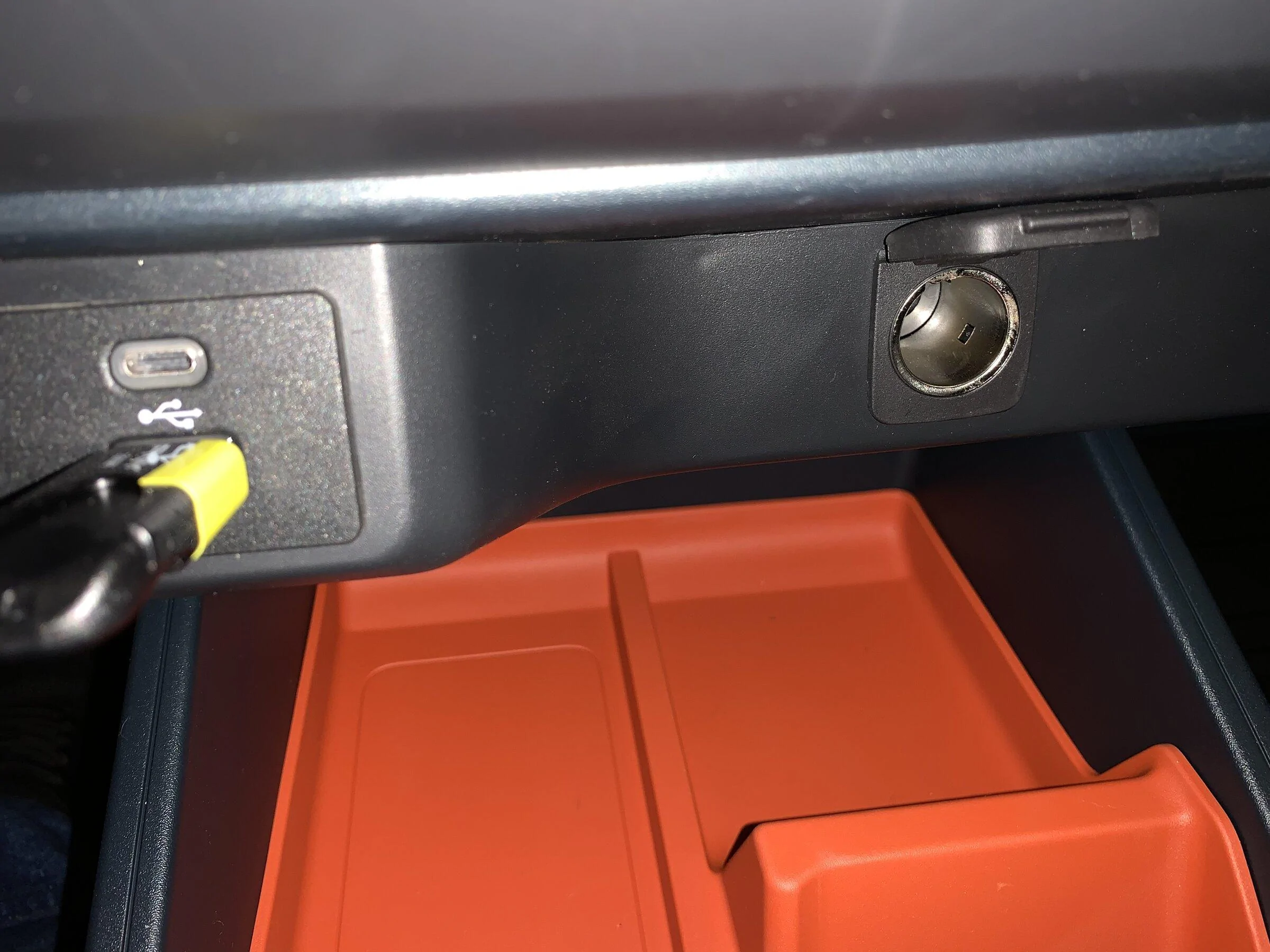 Ford Maverick 12 volt accessory outlet cover missing? 5405F8E9-BBF6-49E5-BB0E-7F826F67DBD8