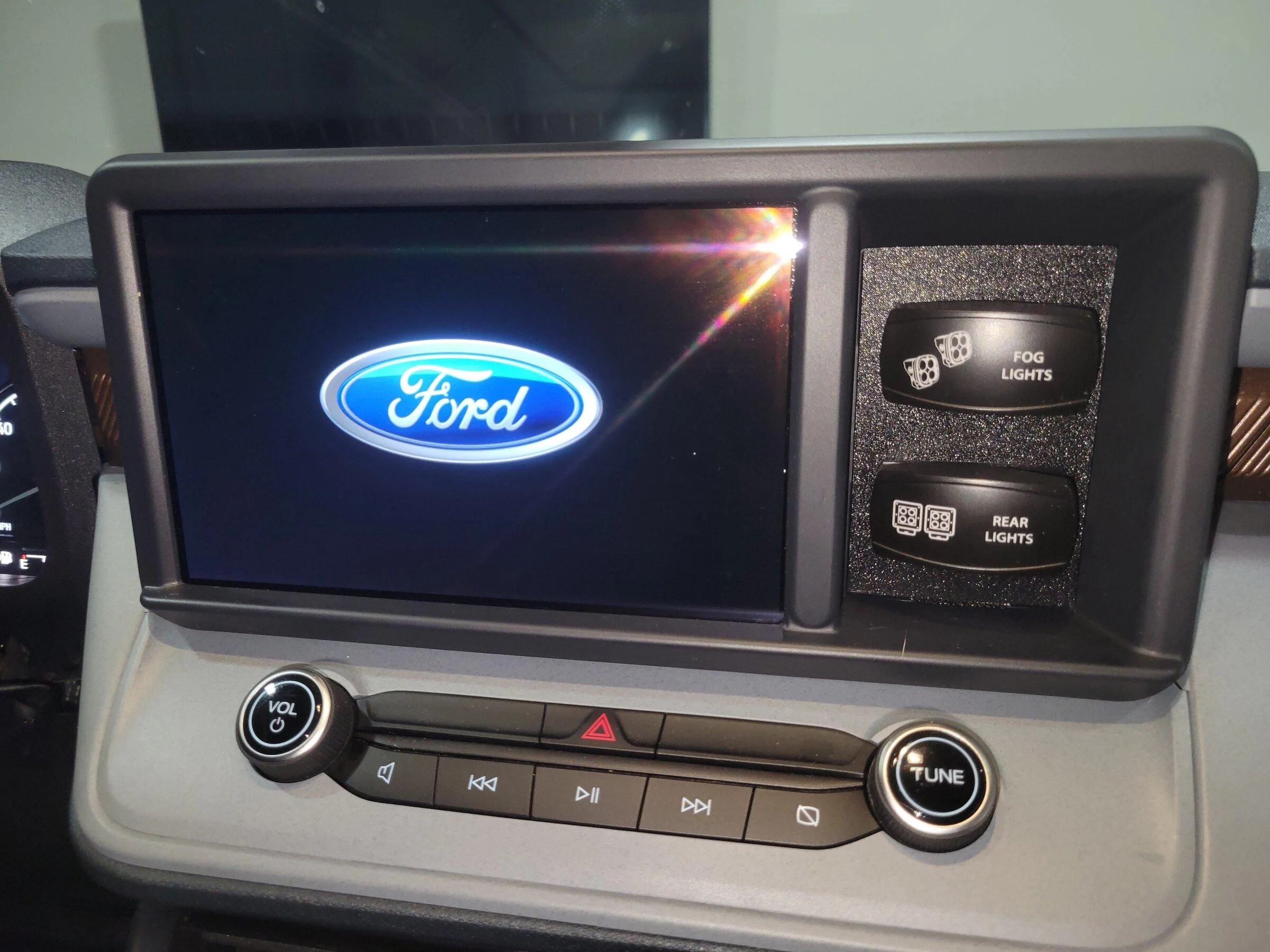 Ford Maverick Stereo Side Cubby box 20220420_164246
