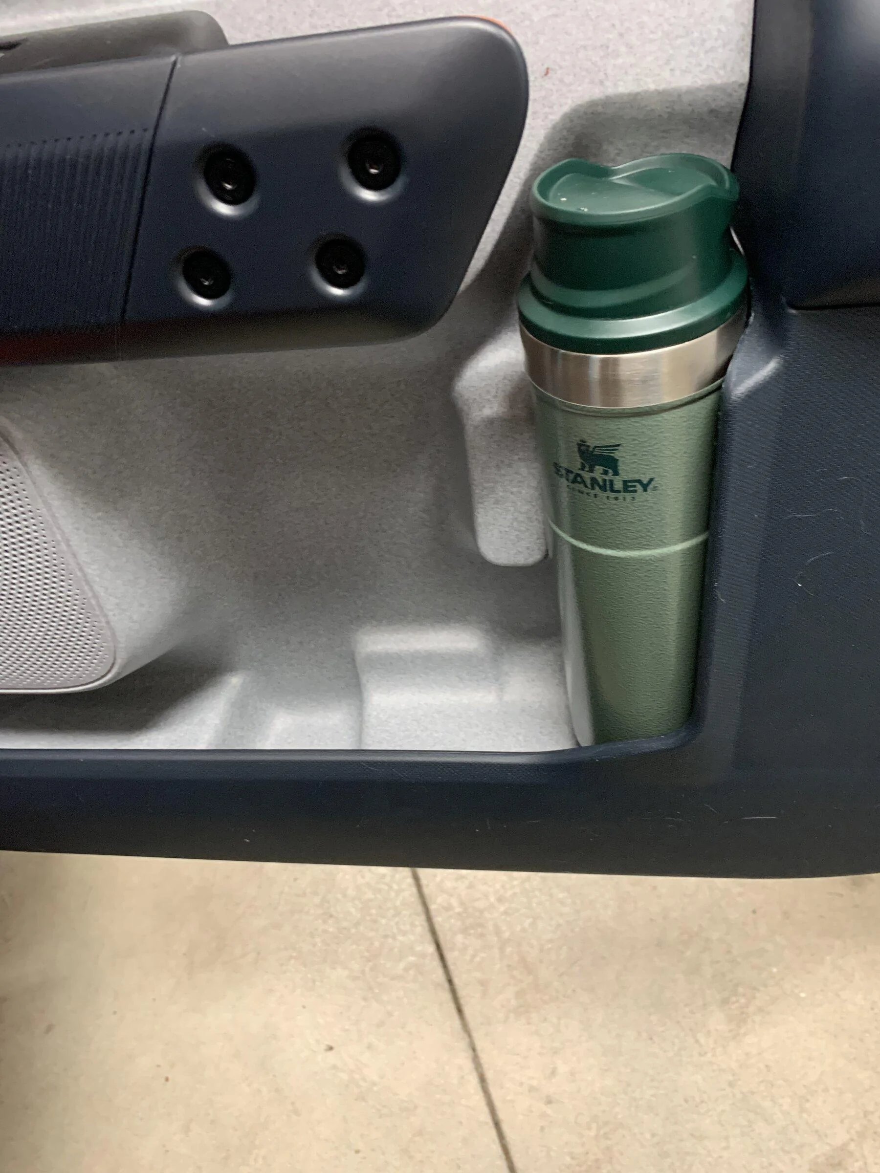 Ford Maverick OK, does anyone know what water bottle ACTUALLY FIT in the front doors? F794D2B9-FCC9-4501-B38B-00543FF0C9B8