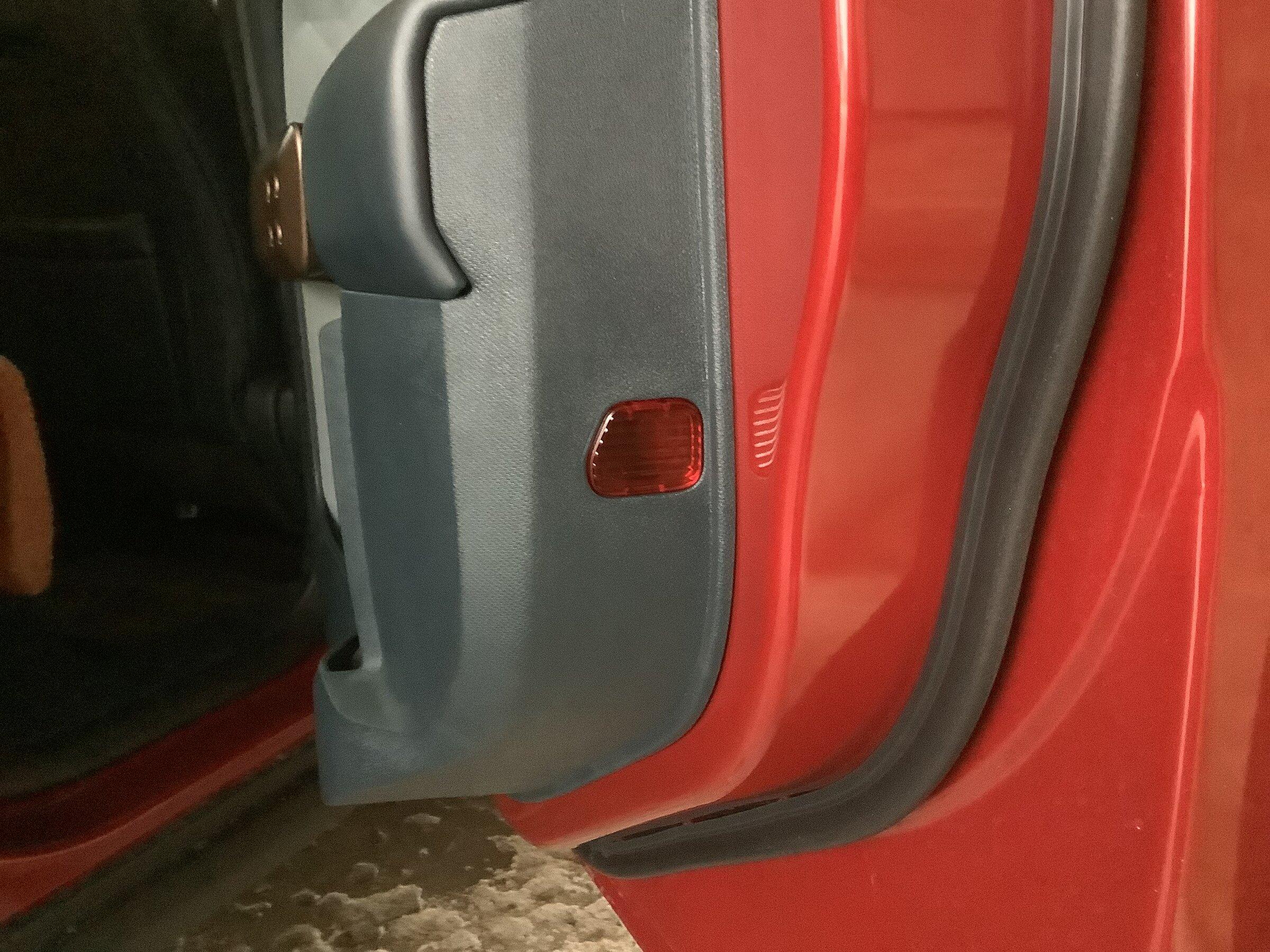 Ford Maverick Red lenses on the inside of rear doors 79D94111-5EB9-4011-8C99-7BC48EC42EB1