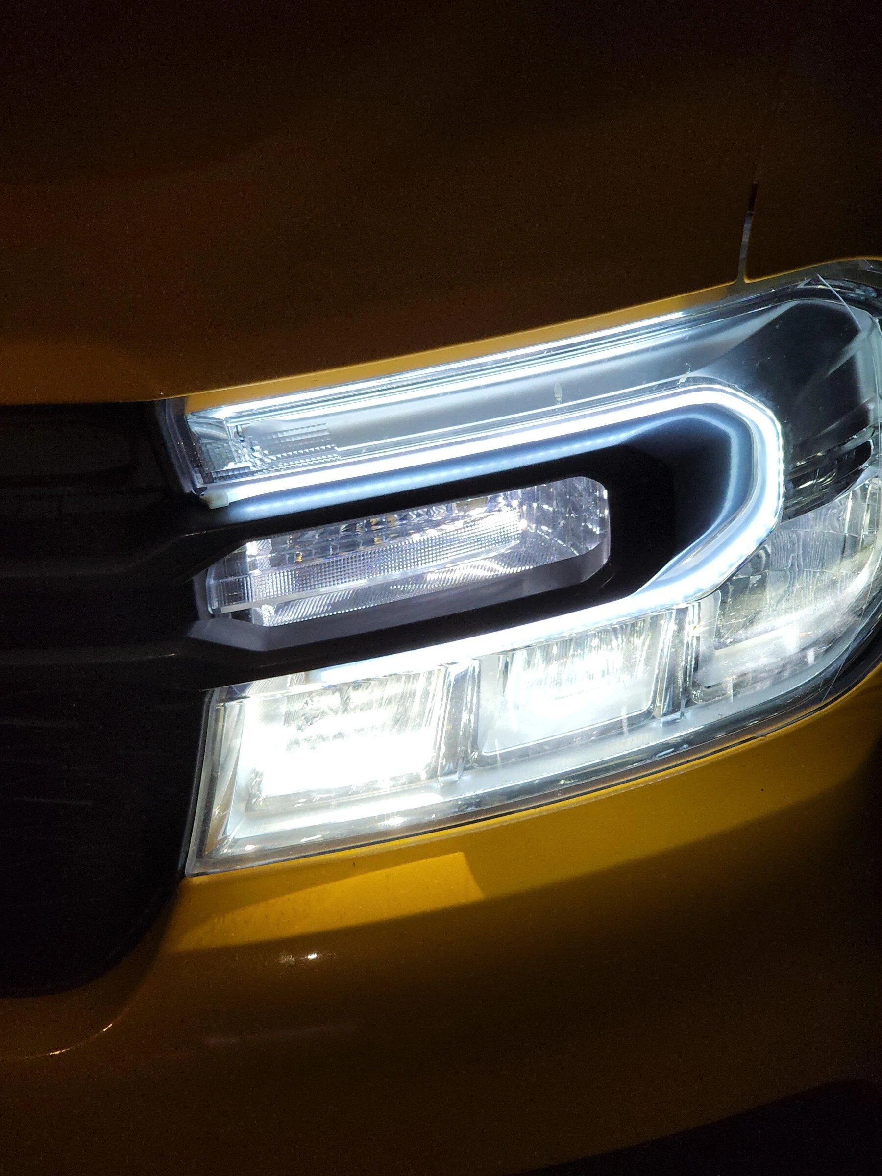 Ford Maverick A Little Grill Facelift w/ Lighting 20220422_204307