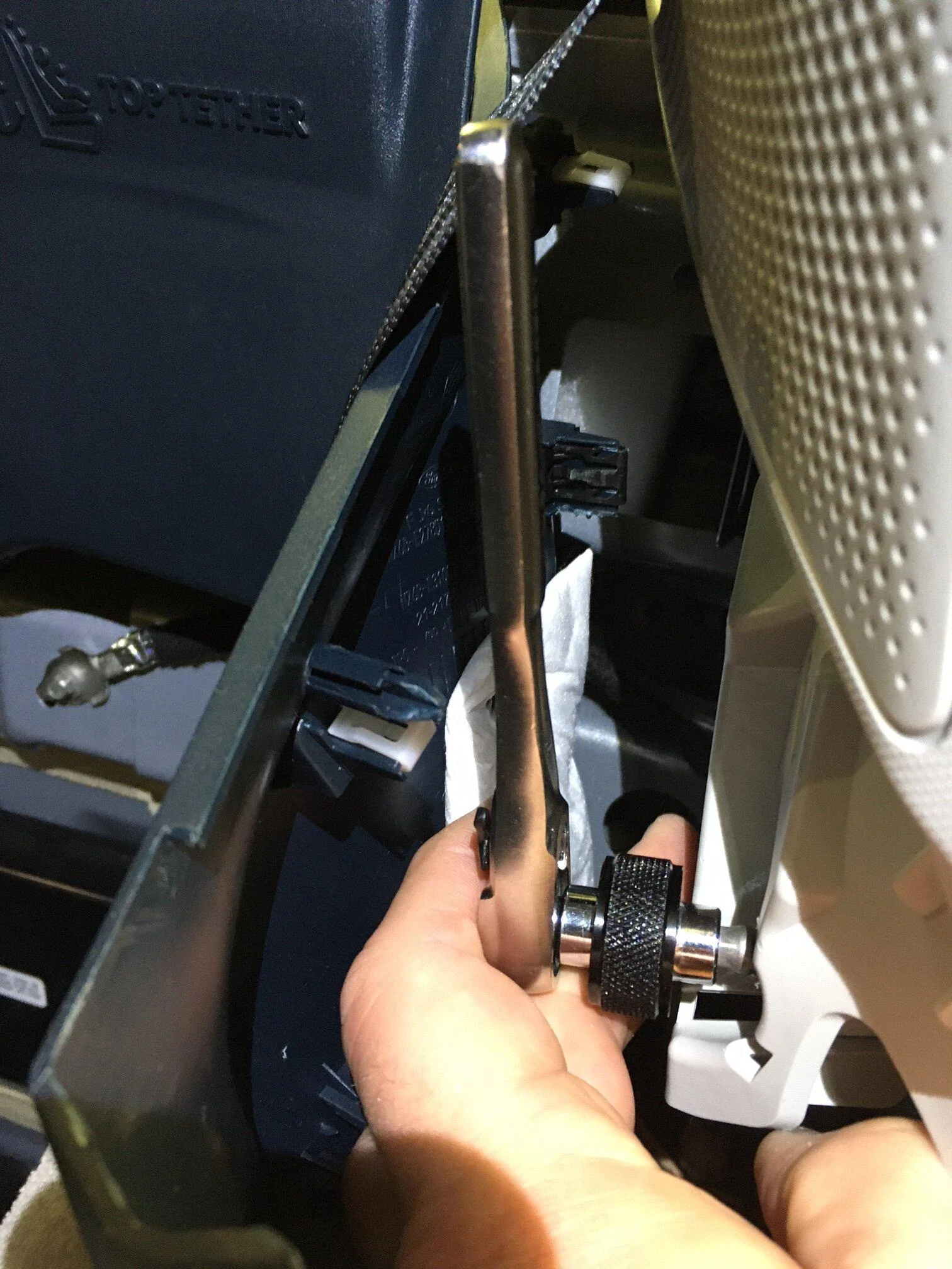 Ford Maverick Budget stock Audio upgrades (XL) - plan, research, options and experimentation 7mm and Ratchet Installing