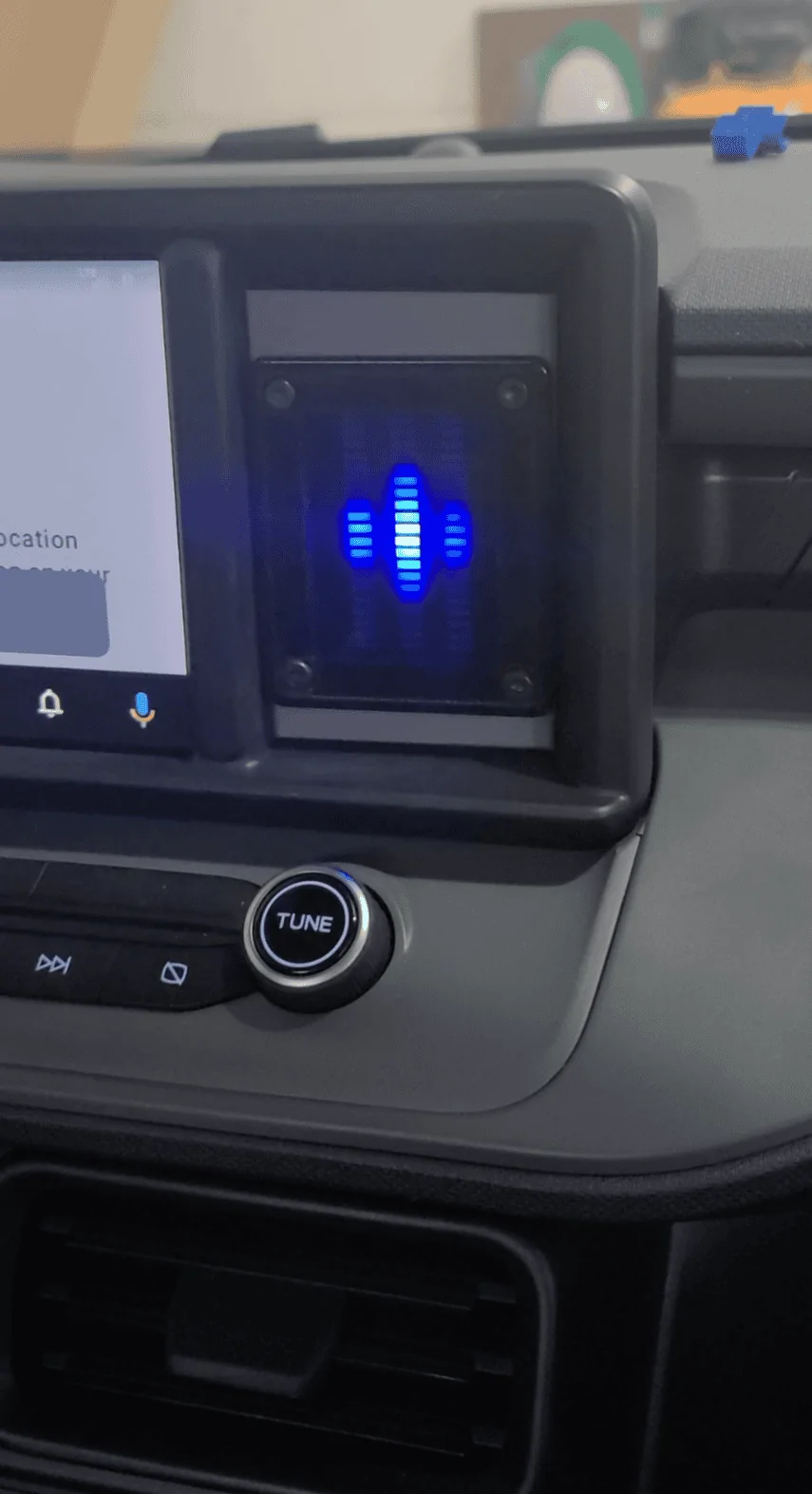 Ford Maverick K.I.T.T. install in useless dash cubby Screenshot (26)