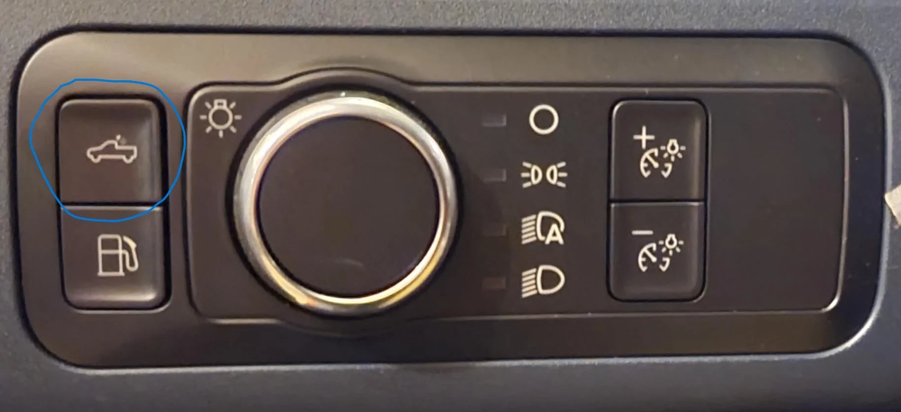 Ford Maverick Can't turn off the Cargo lights Maverick Cargo Light Control