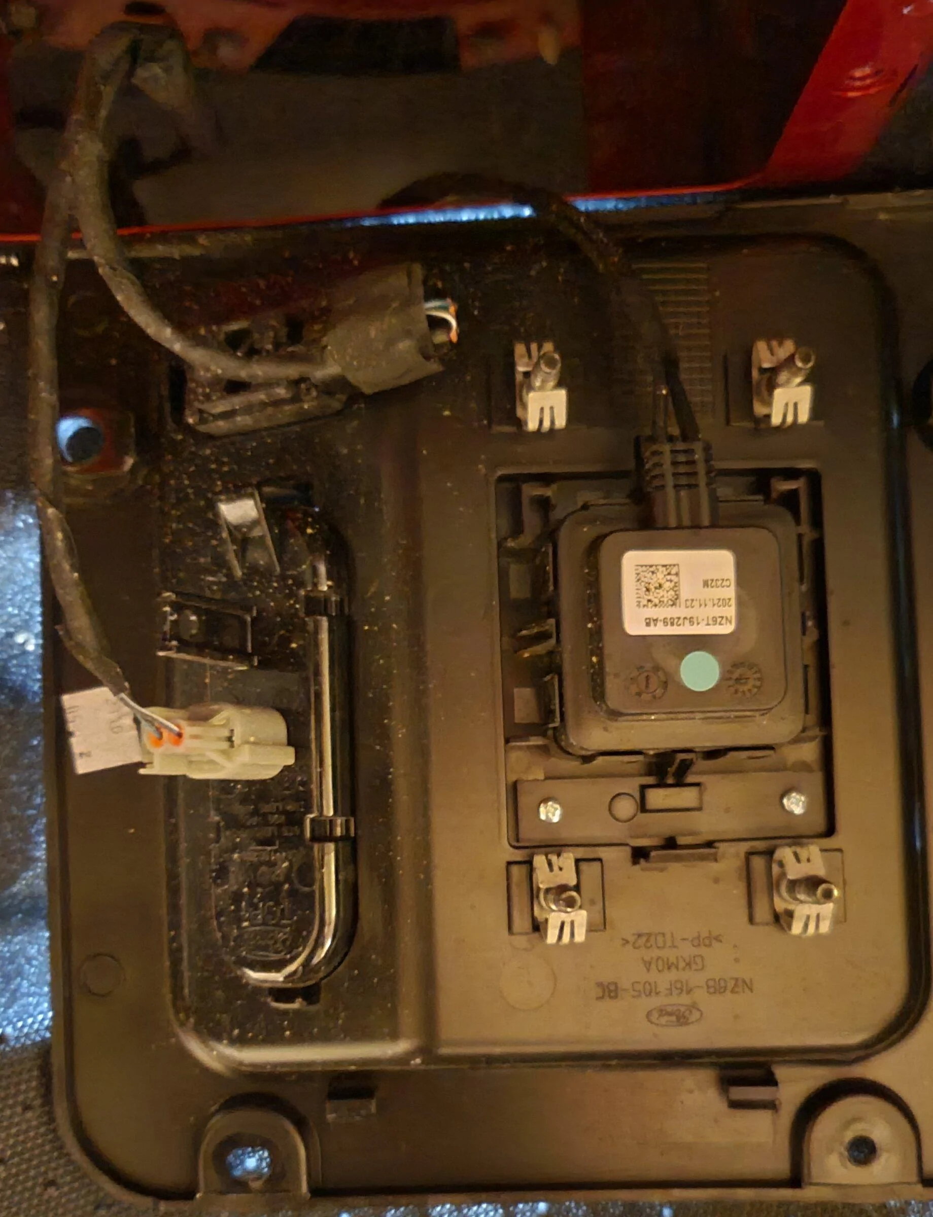 Ford Maverick Can't turn off the Cargo lights Maverick Cargo Bed Light Control Backsid