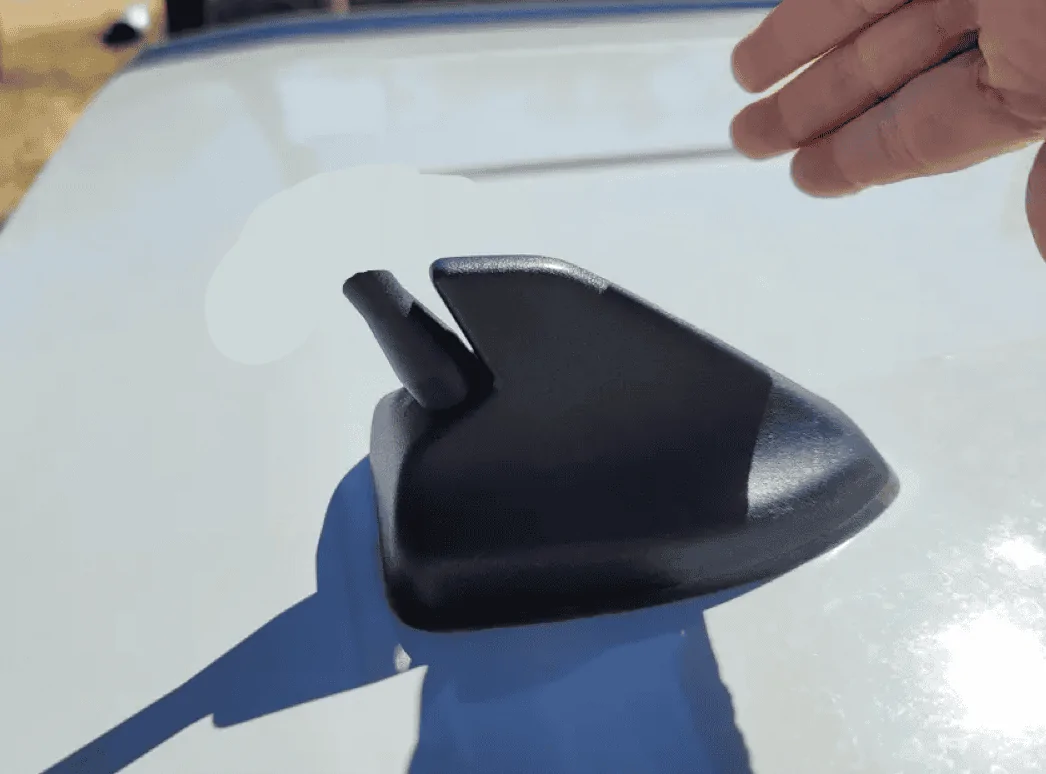 Ford Maverick ? What thread is the antenna? 1651076647015