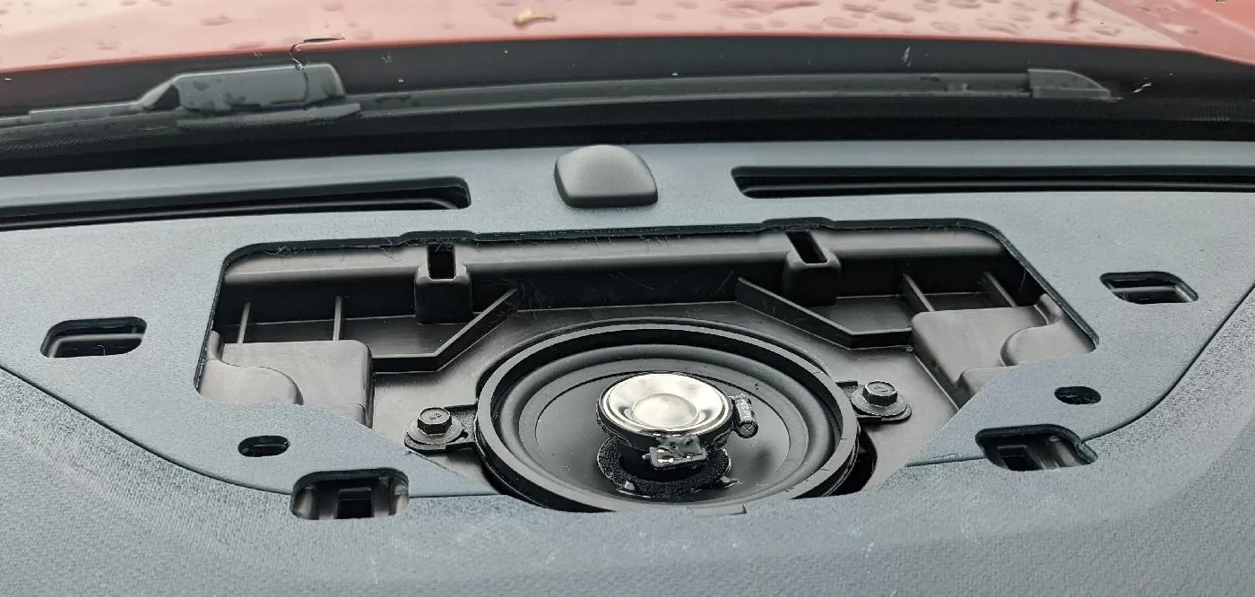 Ford Maverick Upgrading the Maverick B&O Sound System - DIY Howto ctrspeakmount