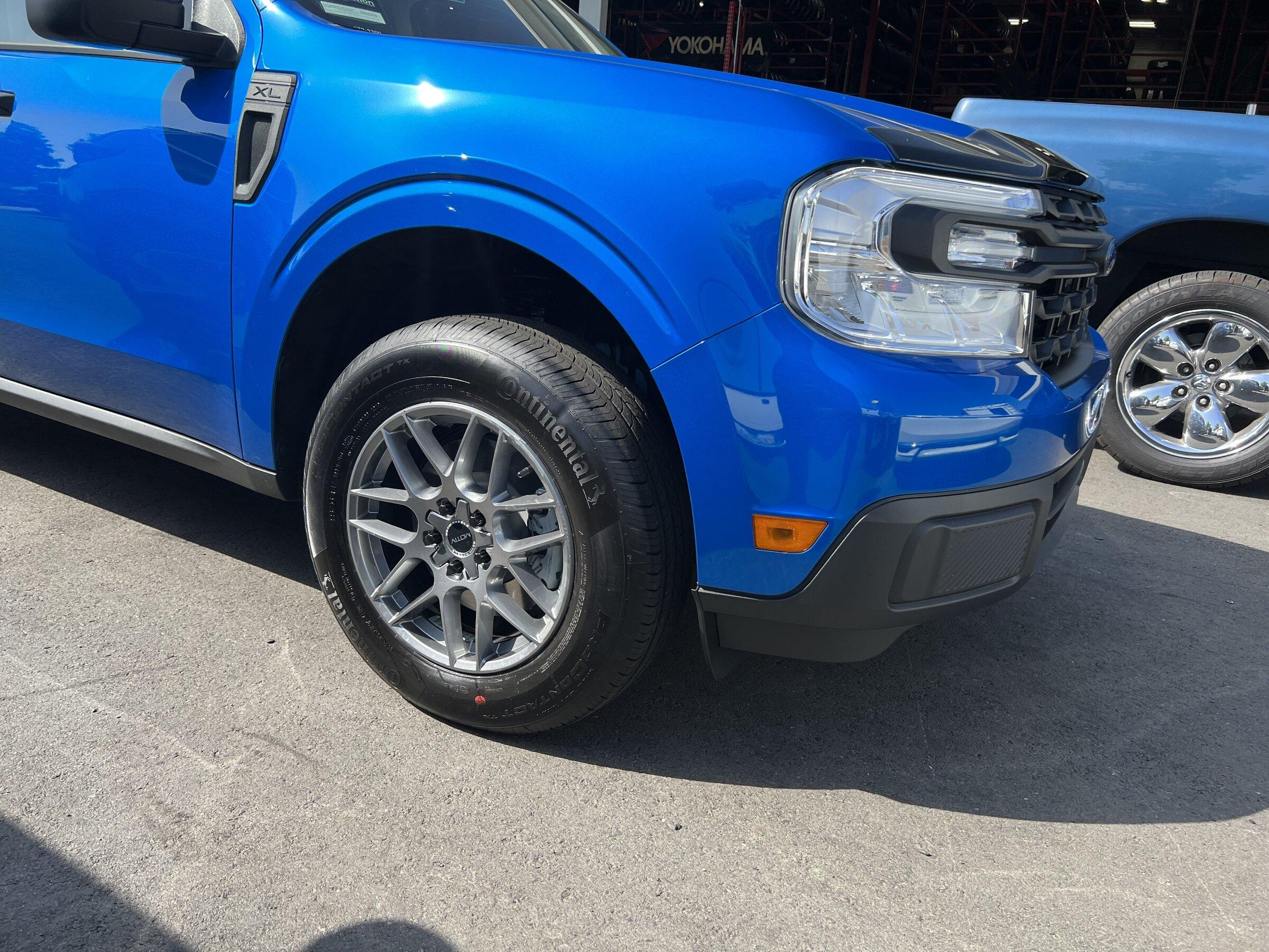 Ford Maverick Motiv Foil 435B wheels on stock tires IMG_6523