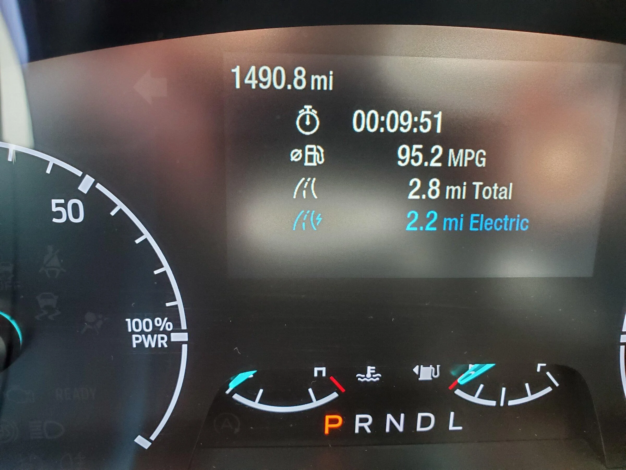 Ford Maverick 2.8 mile commute best MPG 20220427_112427