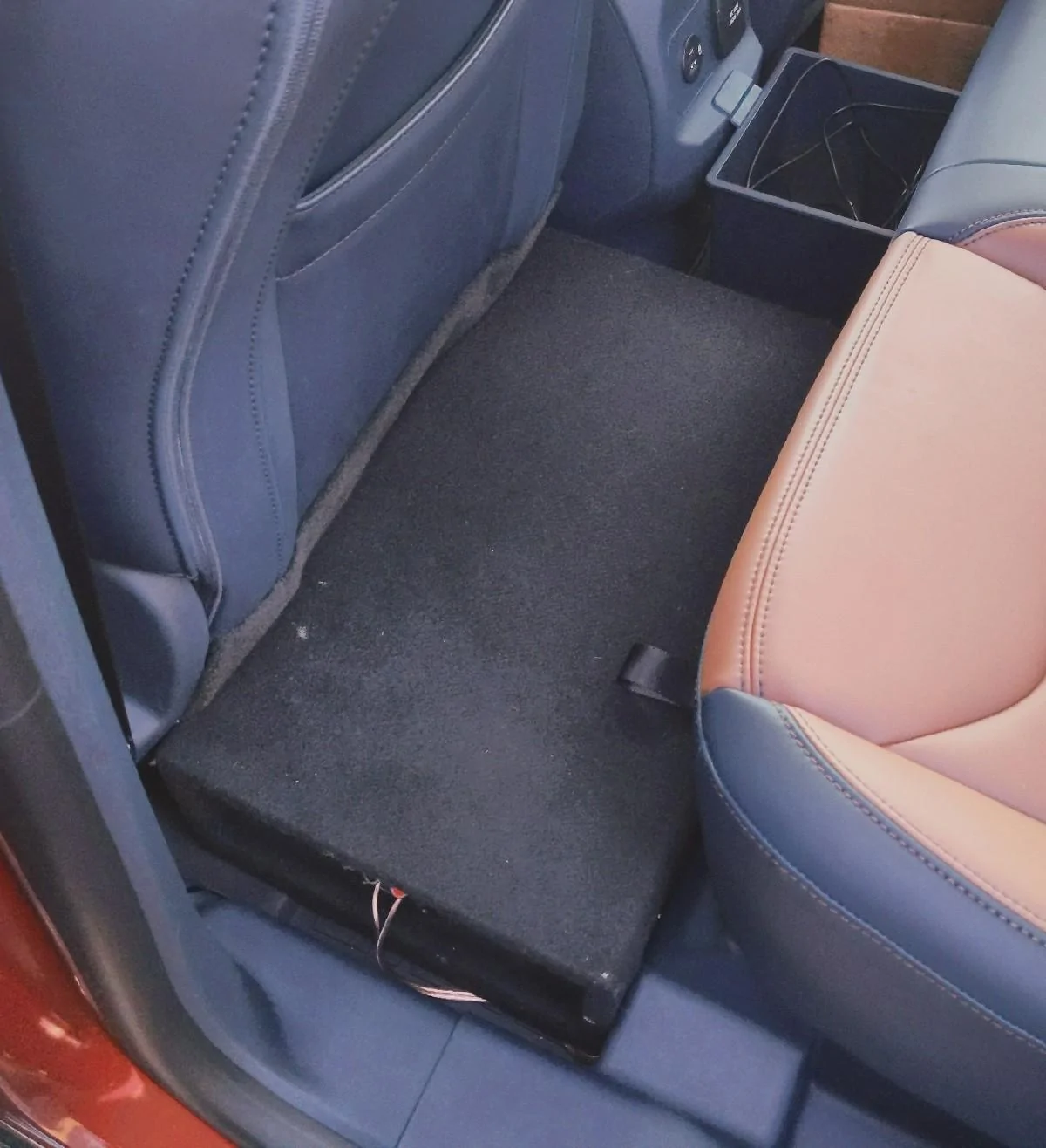 Ford Maverick Upgrading the Maverick B&O Sound System - DIY Howto subbox