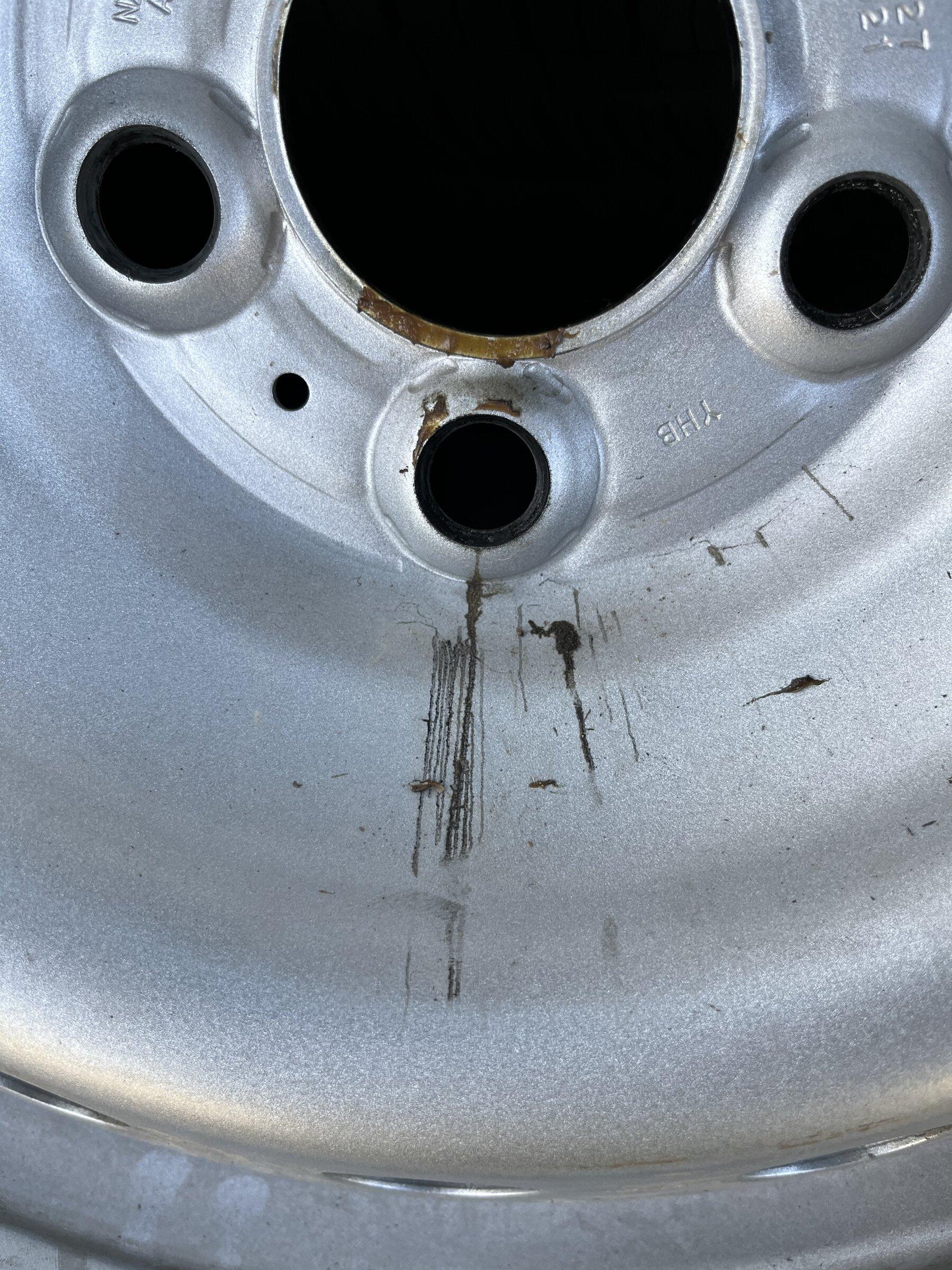 Ford Maverick Front Axle Boot Leaking/Oozing Grease 14102546-5793-4681-9059-4CC8535432FA