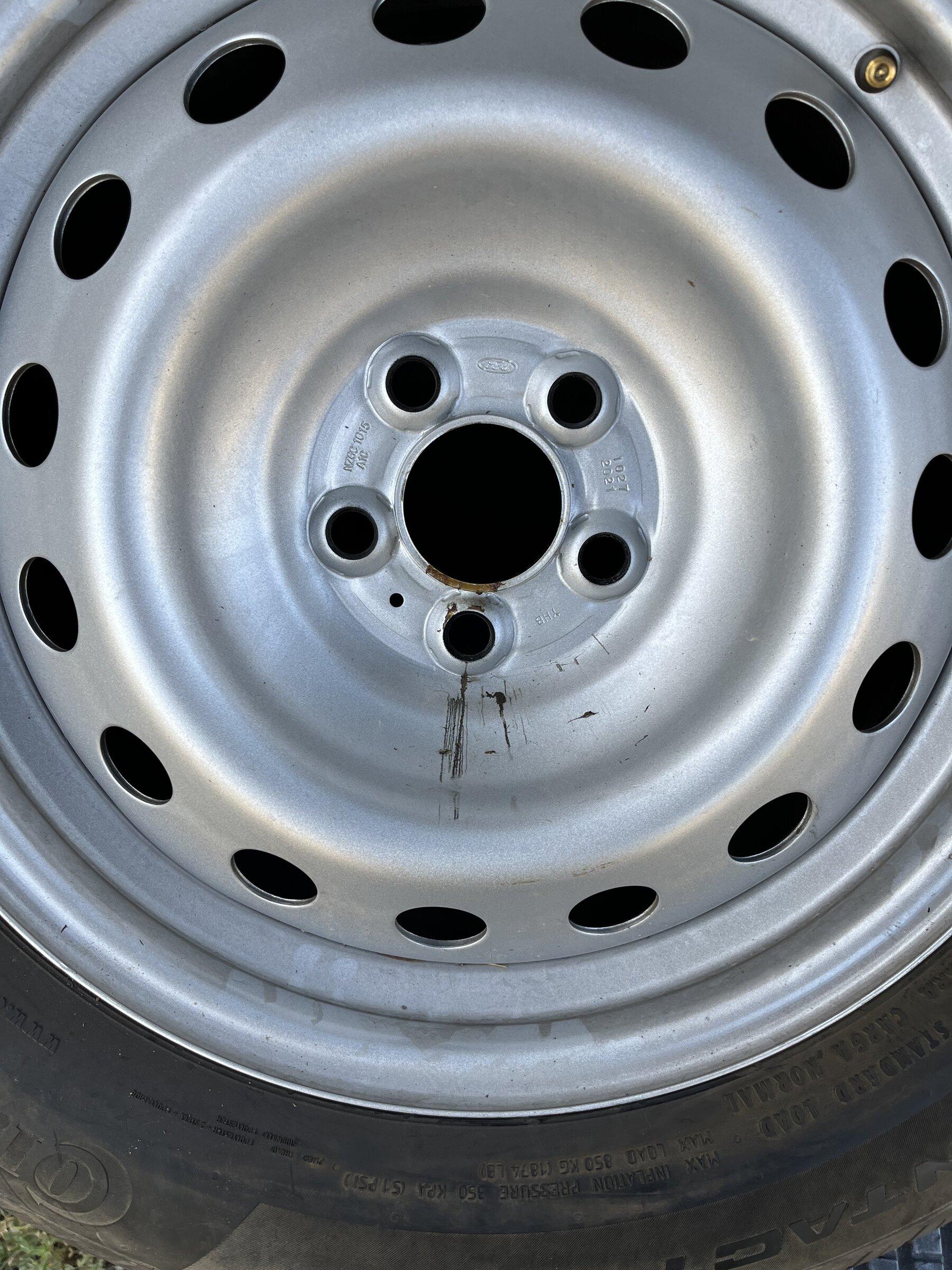 Ford Maverick Front Axle Boot Leaking/Oozing Grease 0EB6CA74-2C78-4DA0-8F68-FC645A42121F