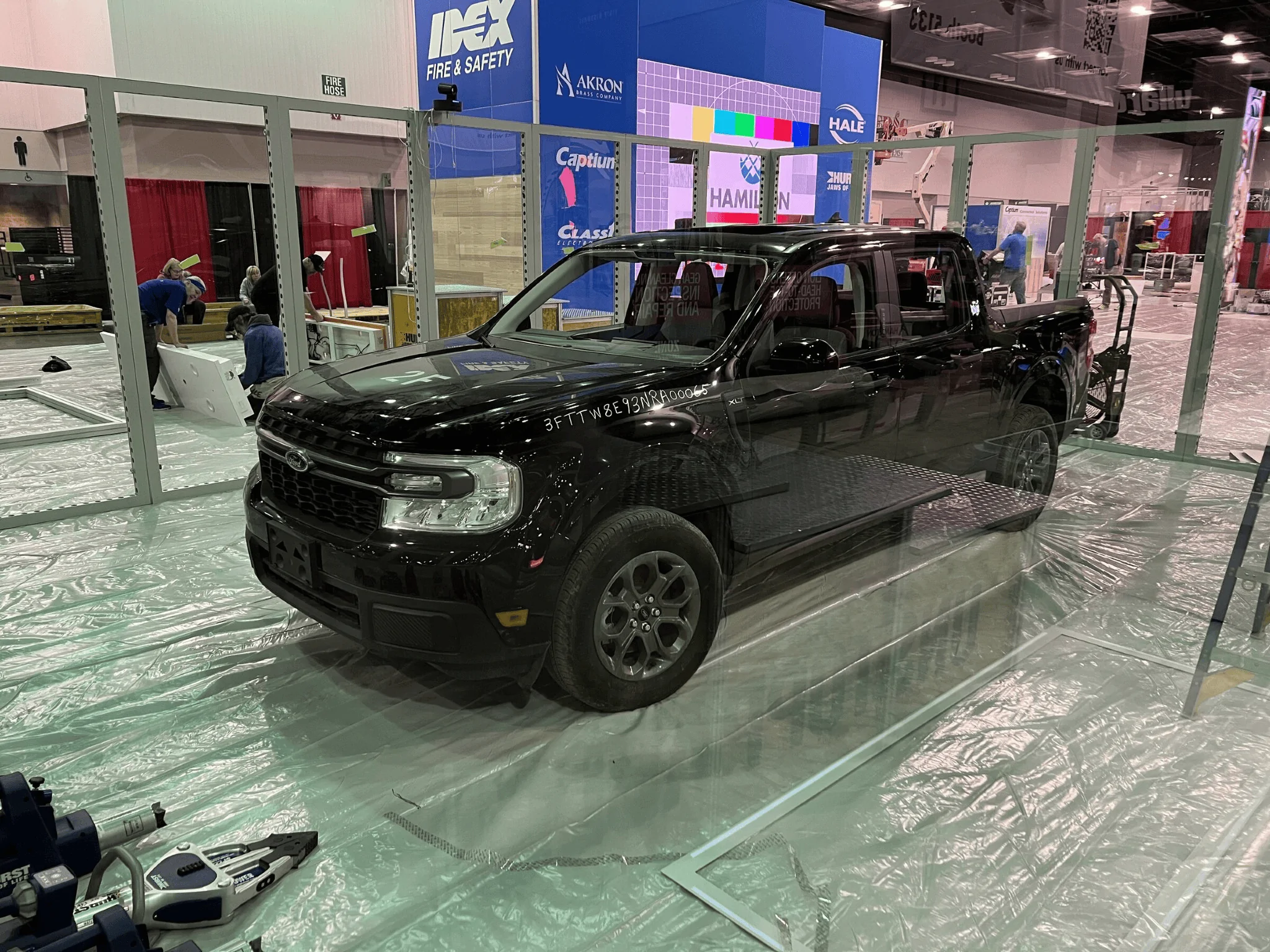 Ford Maverick Jaws of Life demonstrated on Maverick 1651526539280