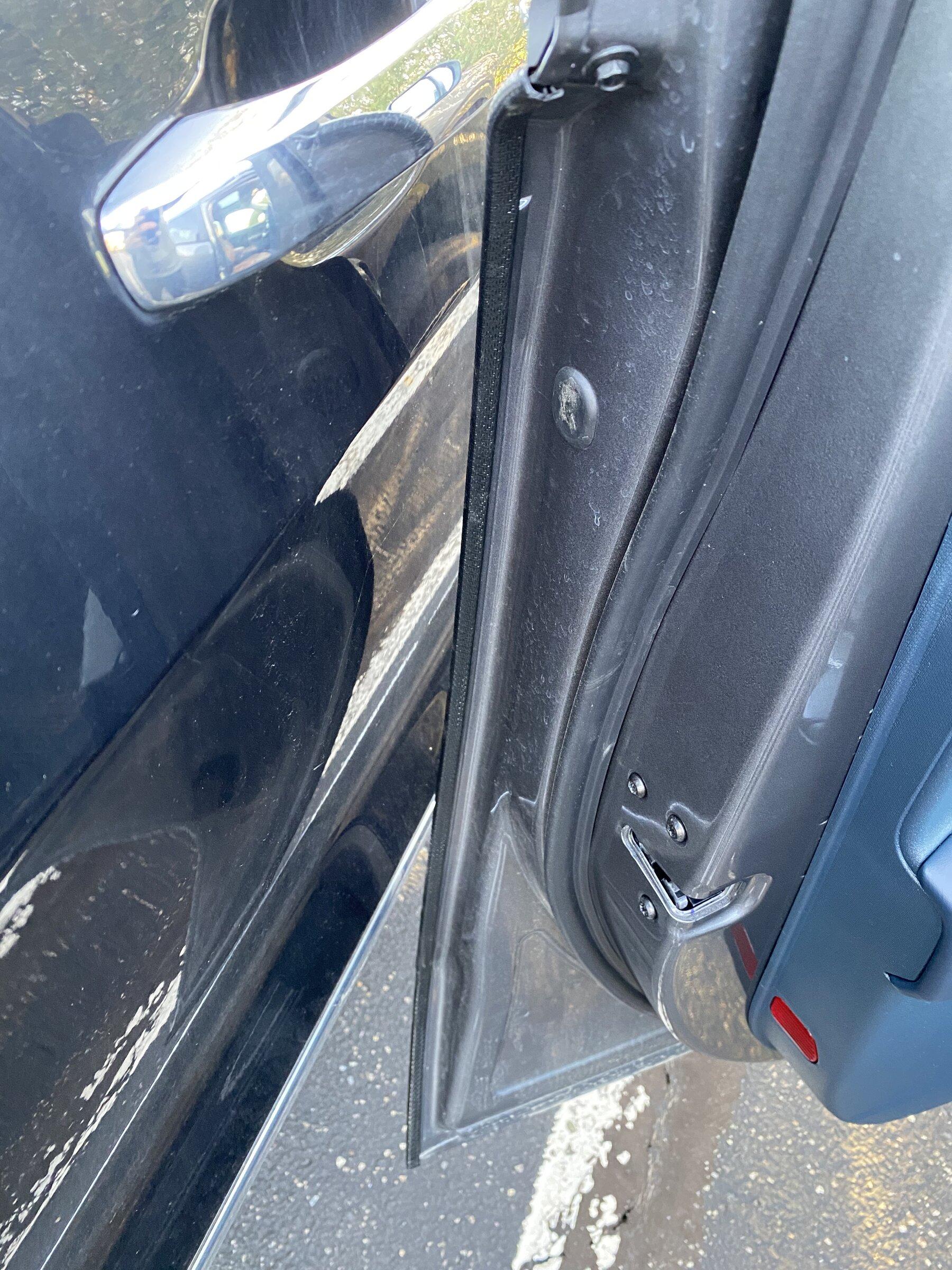 Ford Maverick Door Edge Guards — cheap & easy DIY 8A8317F1-FE05-492C-AC63-9CF41FB5E44B