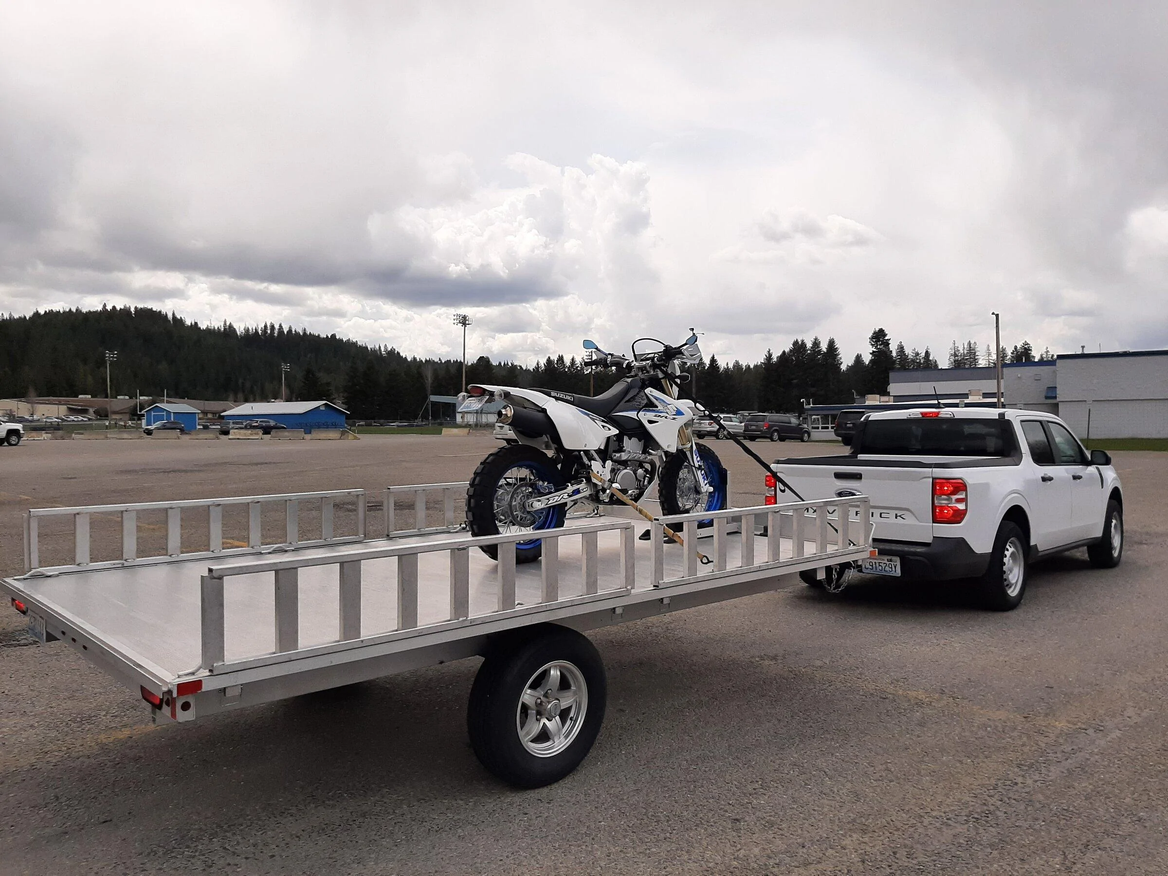 Ford Maverick Towed ~1100 lbs with my Maverick Hybrid 20220429_115751
