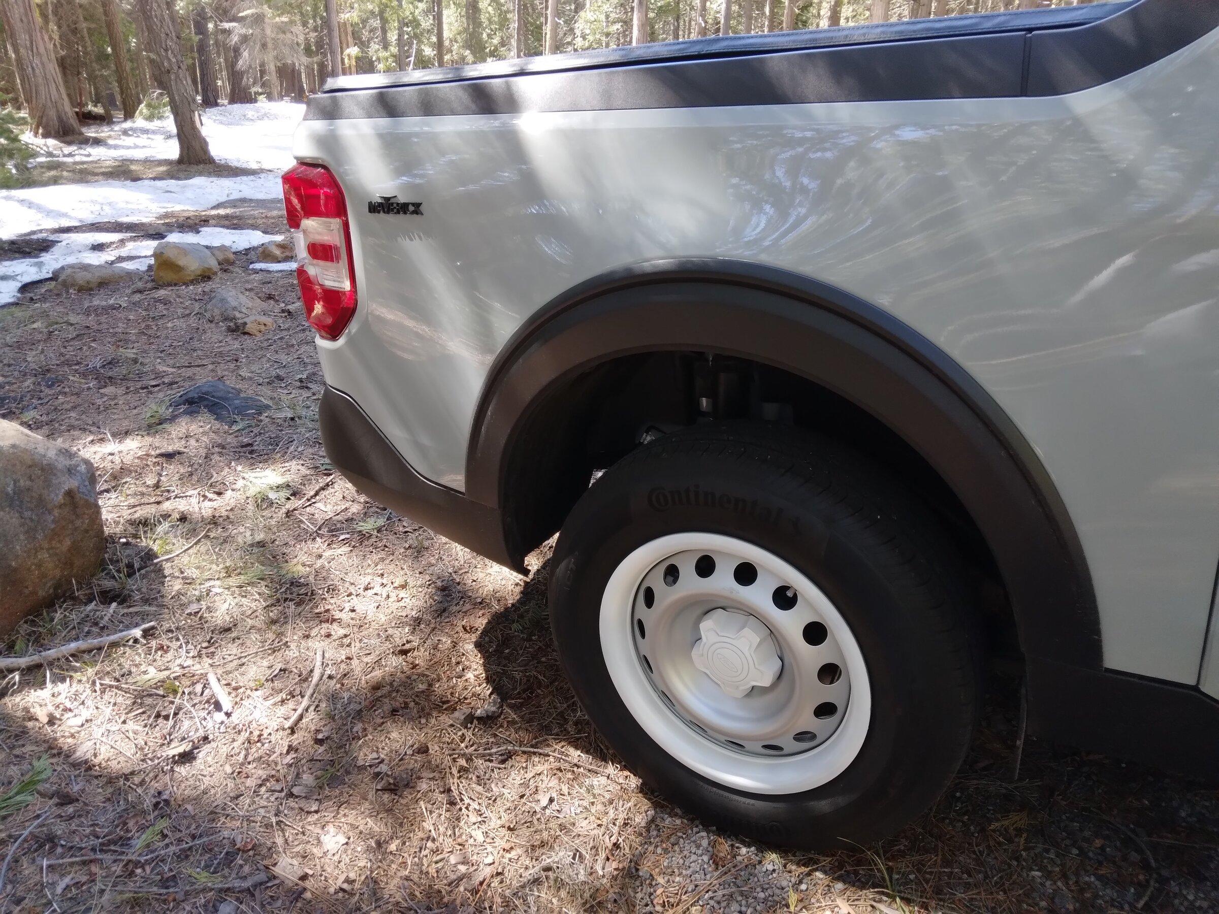 Ford Maverick Black center caps on steel wheels! 20220323_114453