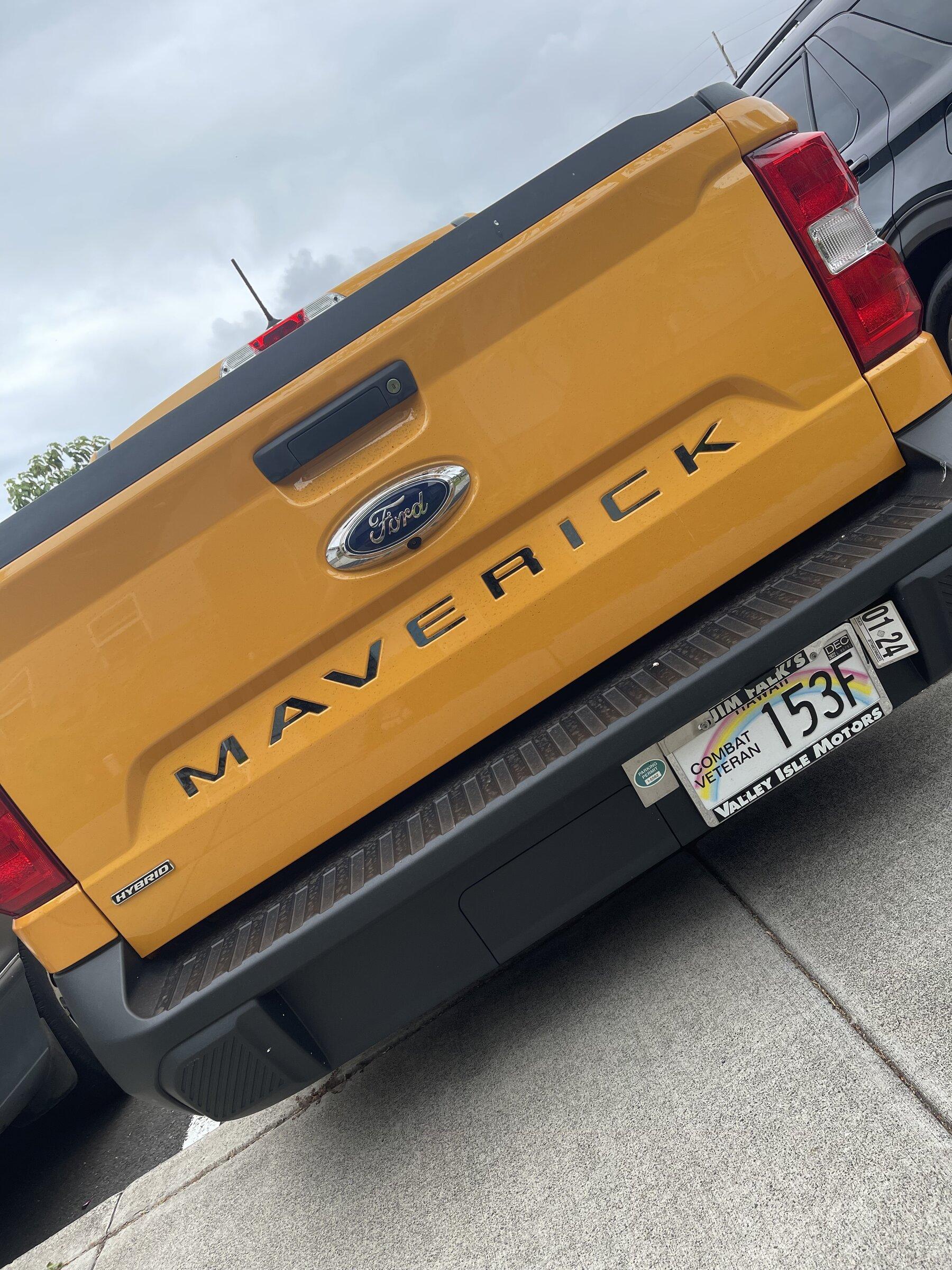 Ford Maverick Lettering on the Maverick stamp on the tailgate 69D3BB21-5AC9-4141-9392-5CAB159361D9